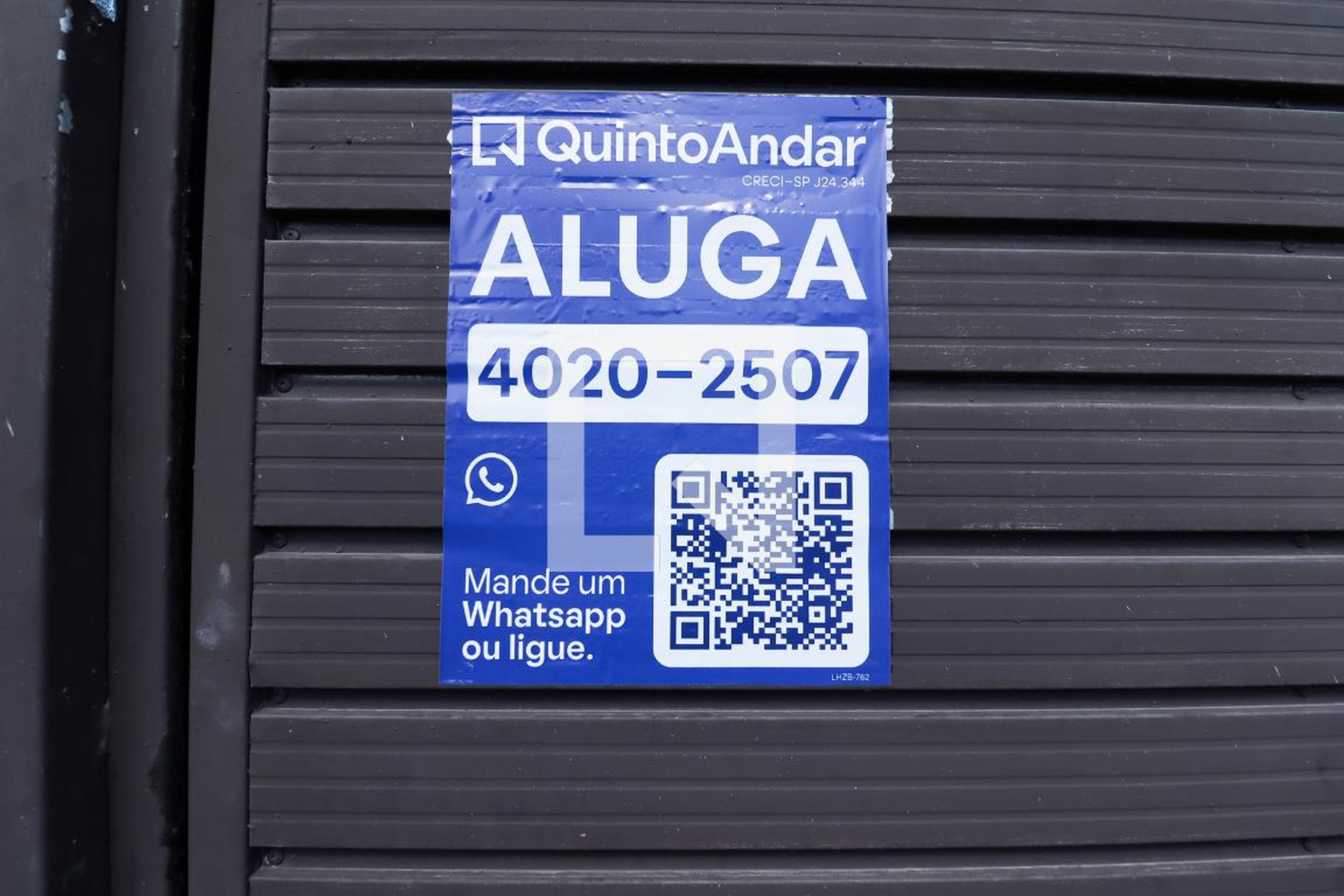 Fachada Condomínio em Rua Mira Estrela, 88