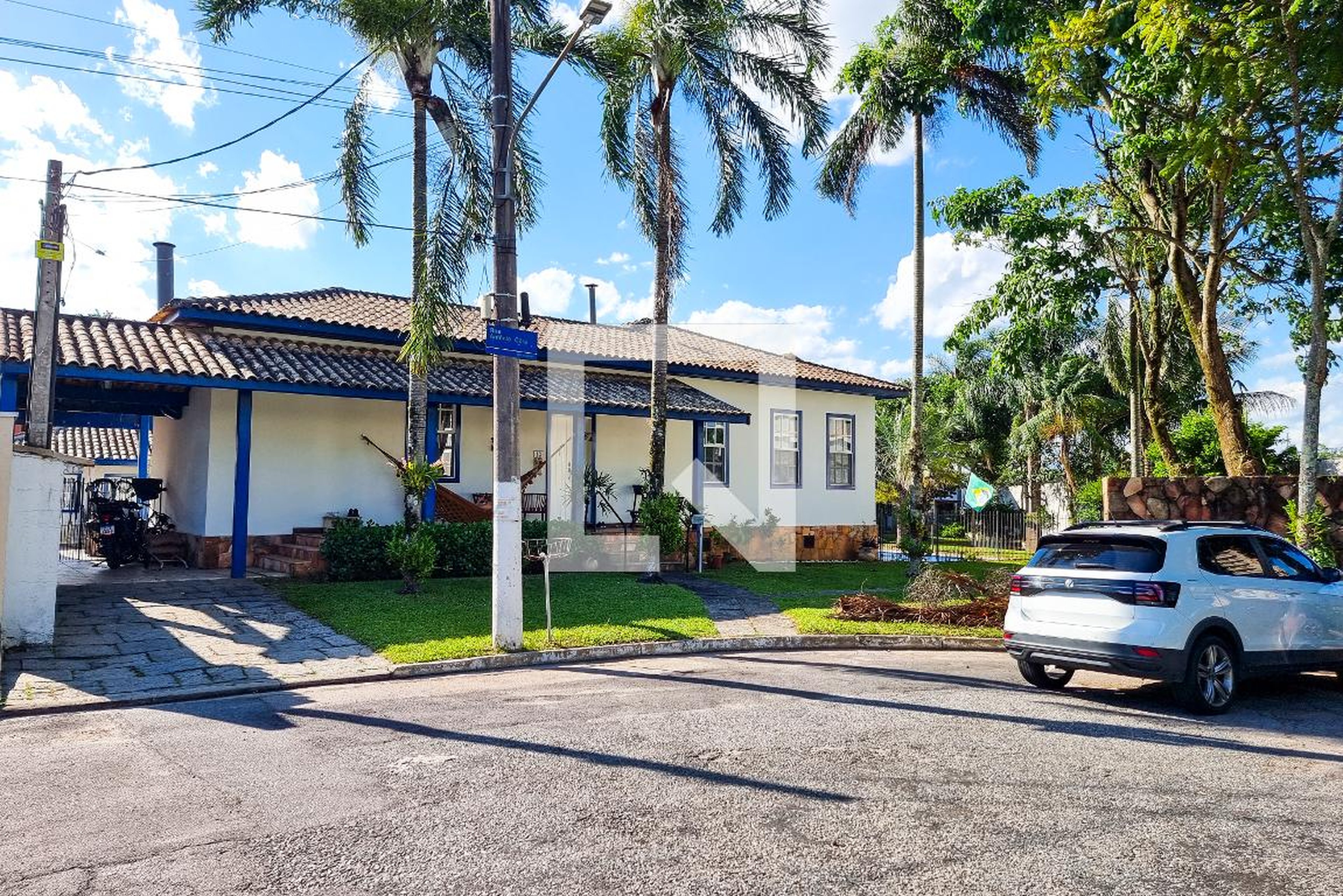 Fachada Condomínio em Rua Antônio Cará, 12