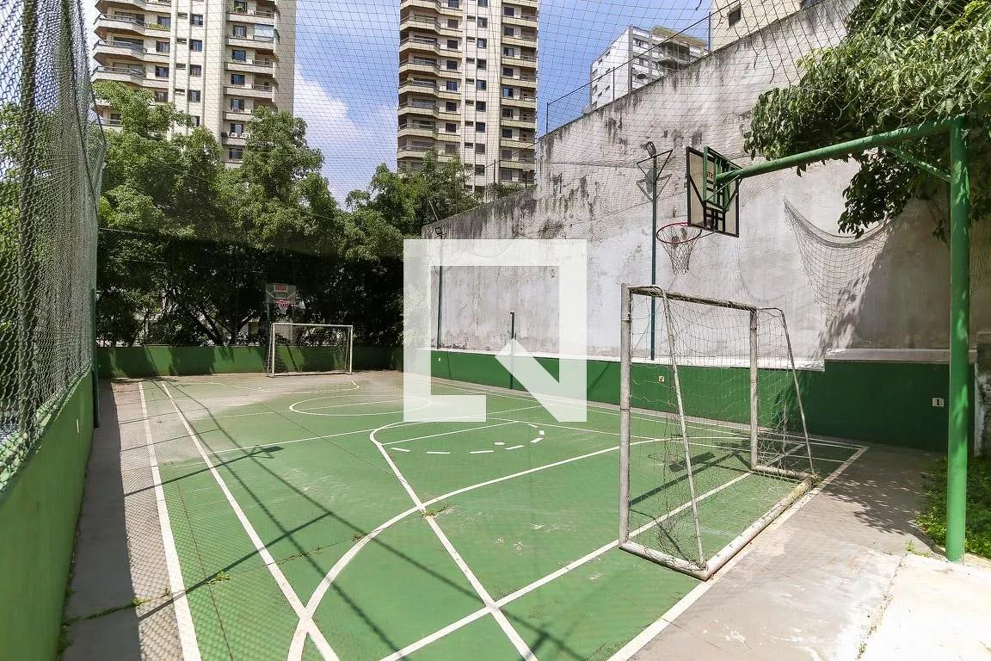 Quadra Esportiva - Charles S Chaplin