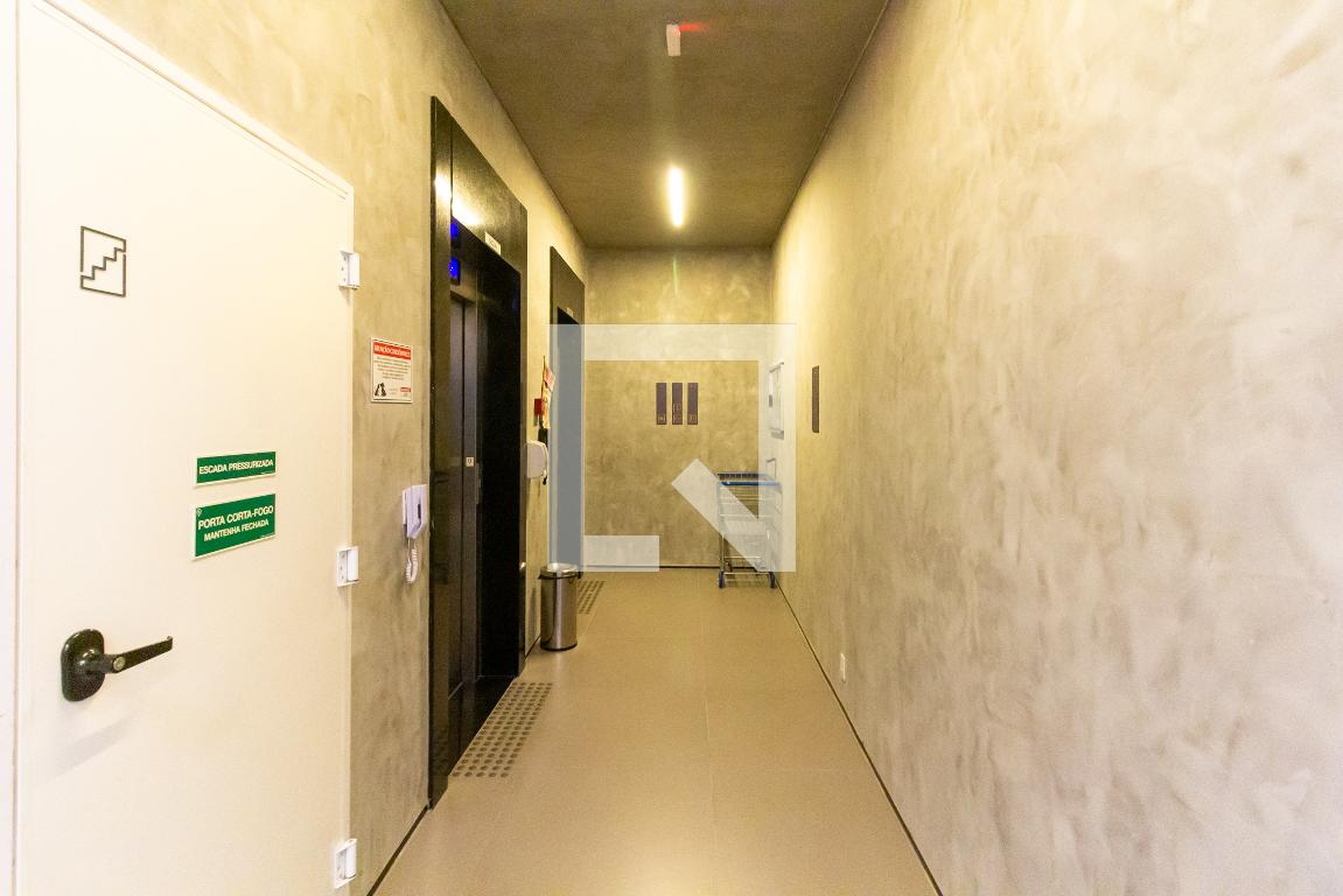 Hall social - You perdizes 238