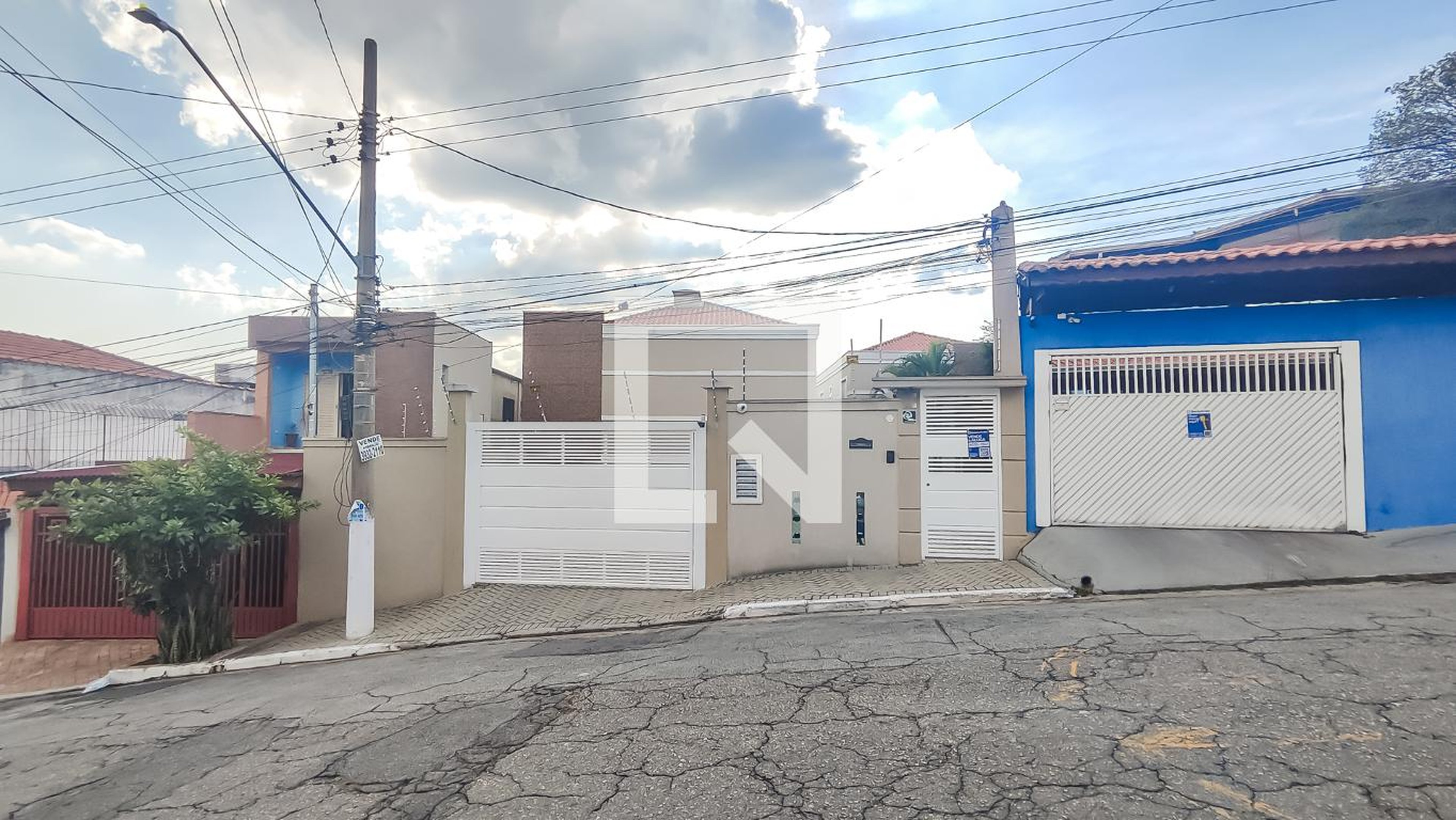 Fachada do Condomínio Condomínio em Rua Coronel Gonzaga de Carvalho, 447