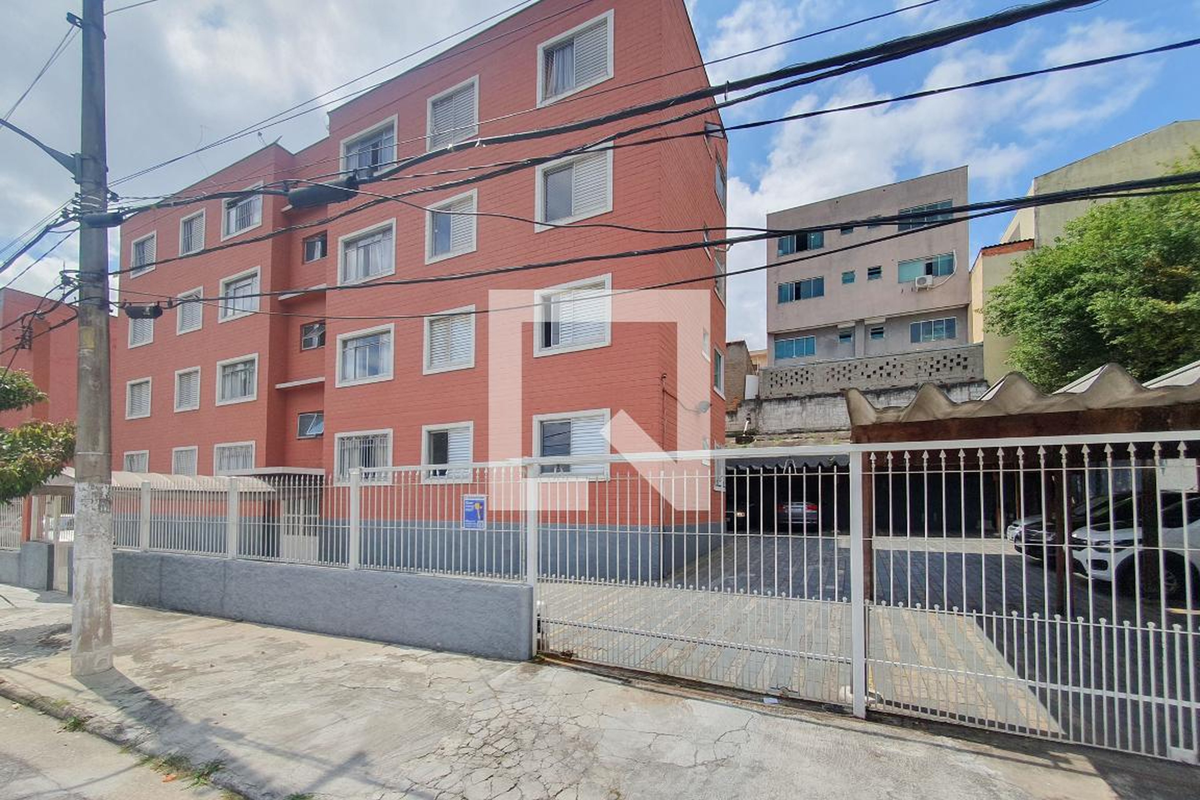 Fachada do Prédio Condomínio Leão de Ouro