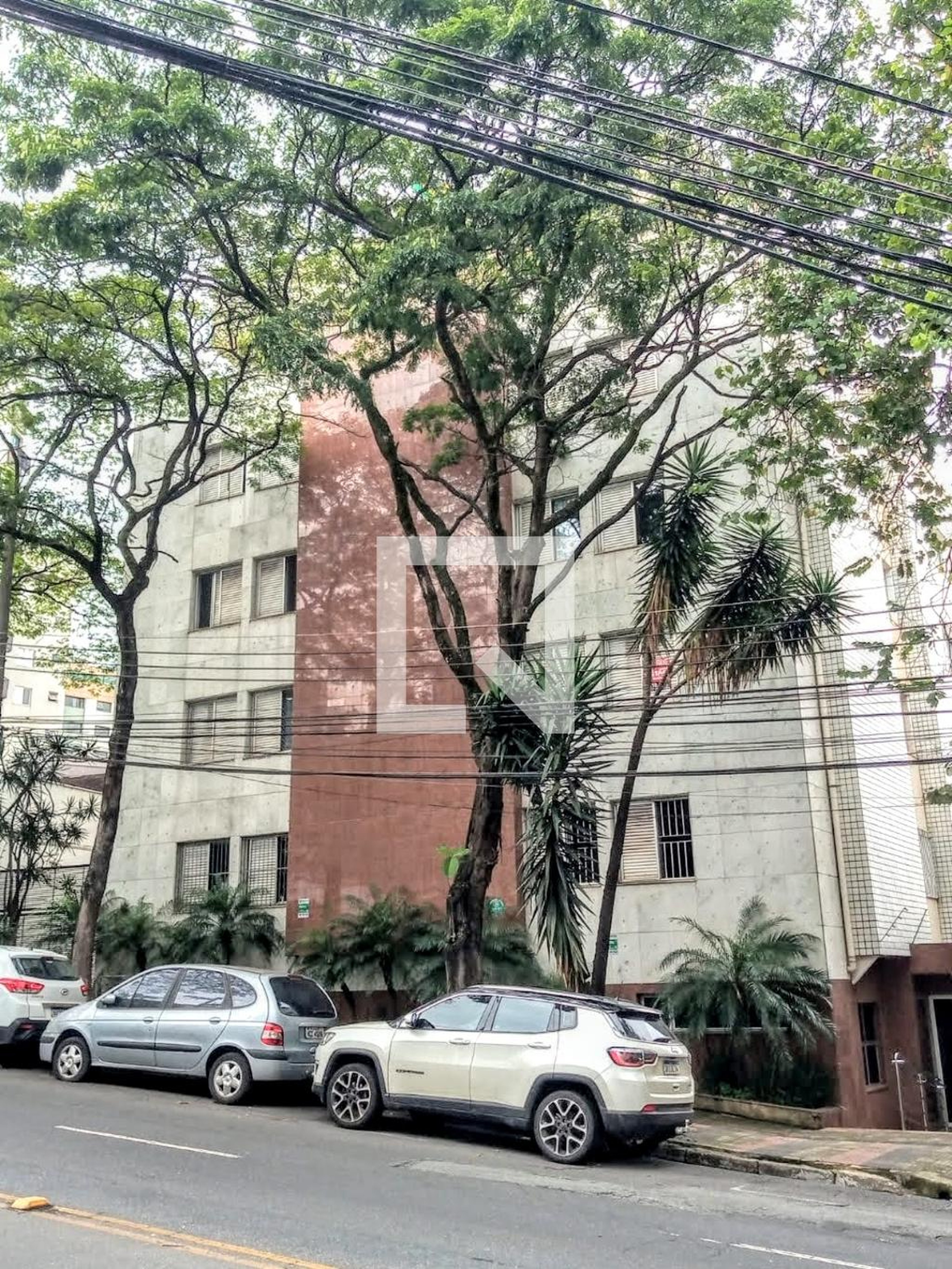 Fachada Condomínio em Avenida dos Bandeirantes, 47