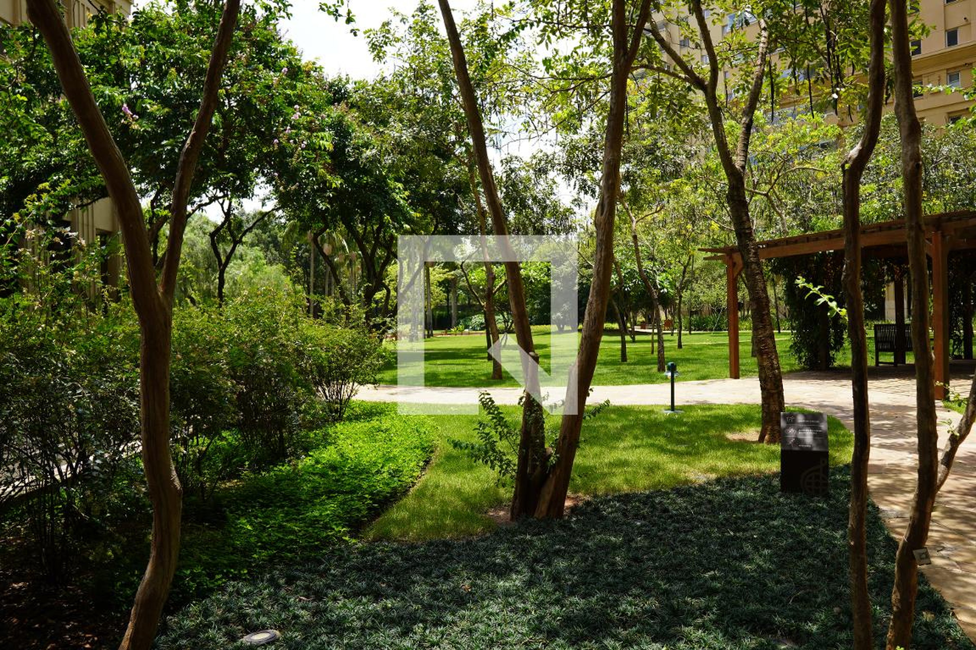 Área comum - Praça Villa Lobos