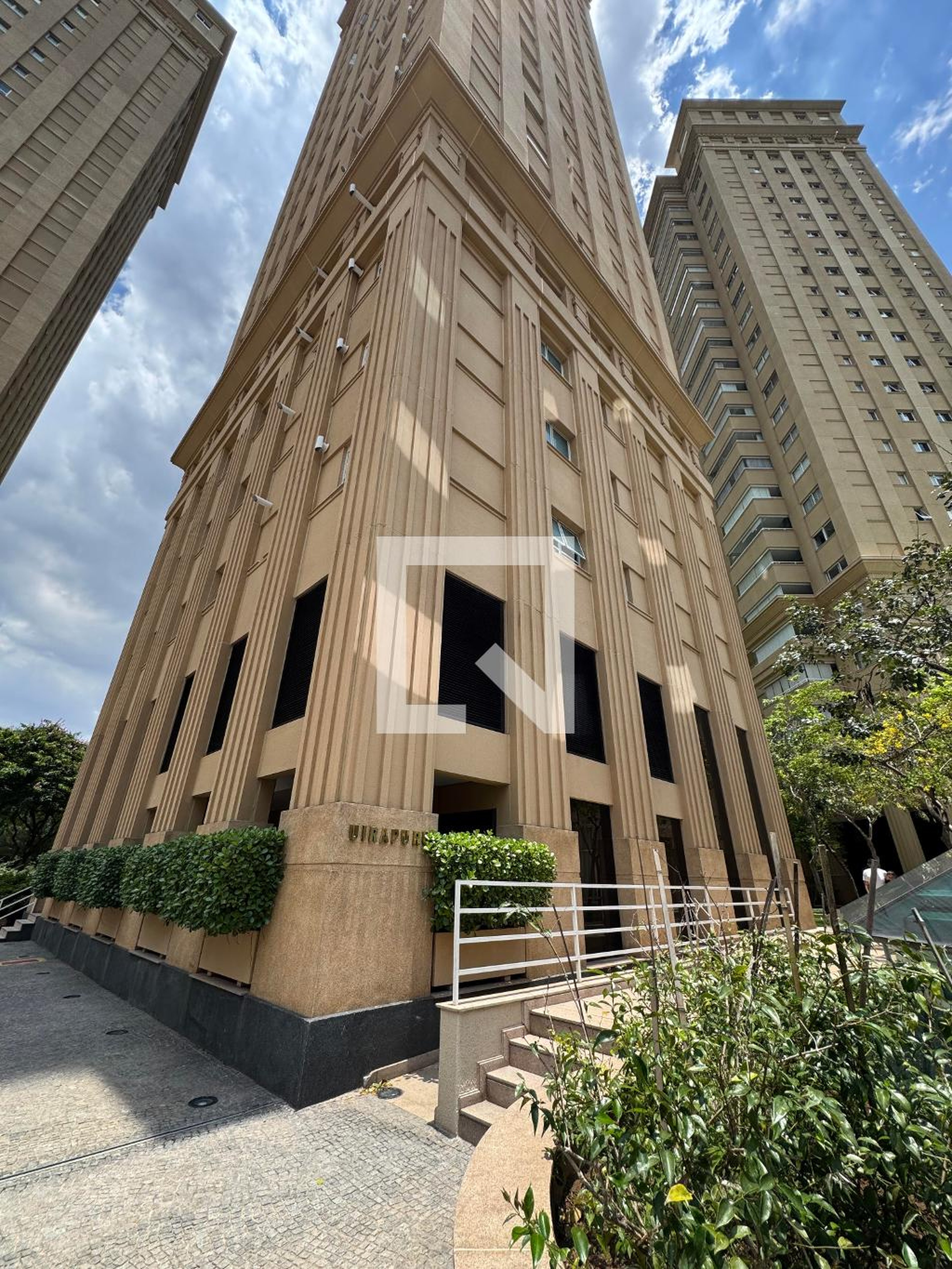 Fachada Condomínio Praça Villa Lobos