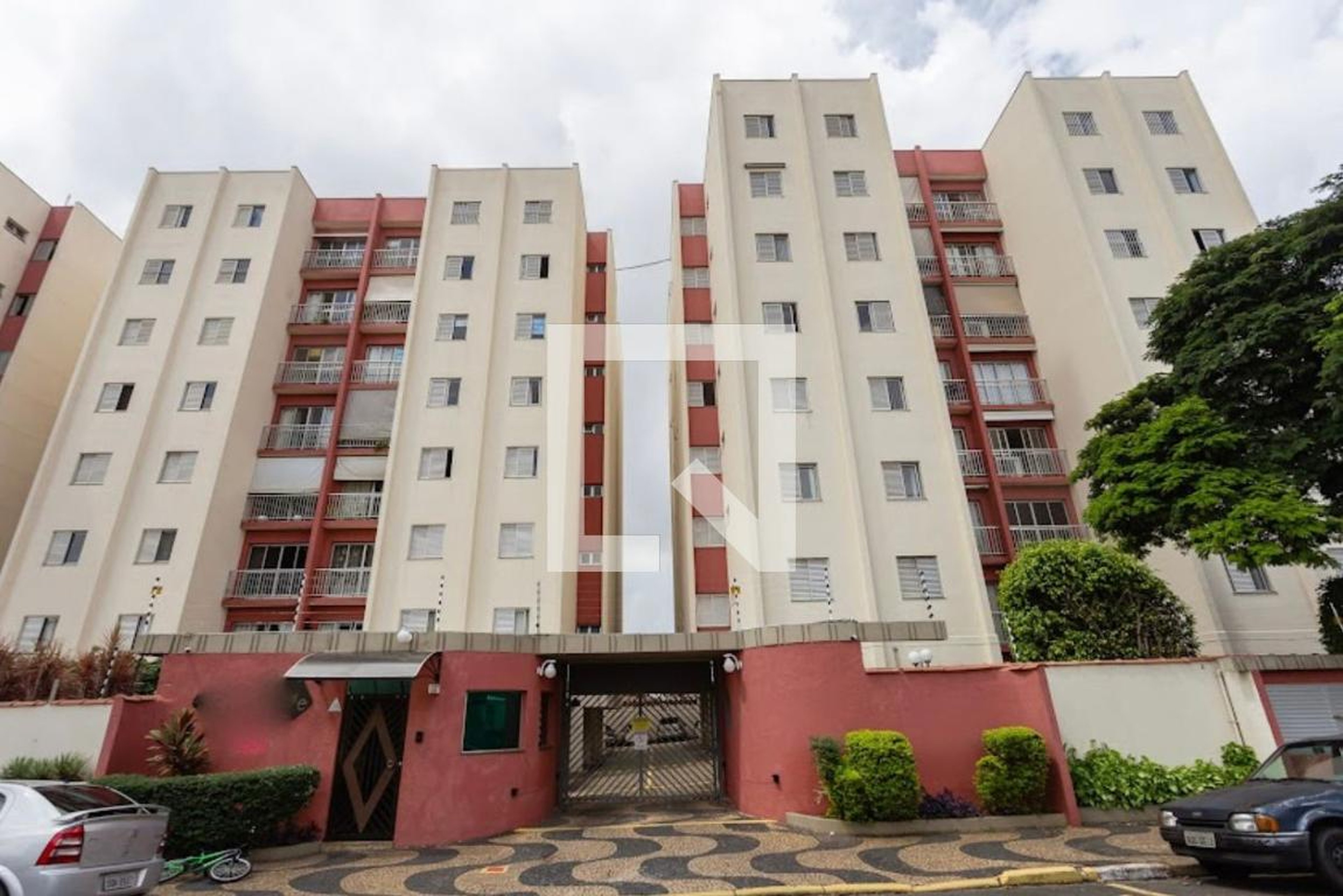 Fachada do Condomínio Condomínio Parque Ville