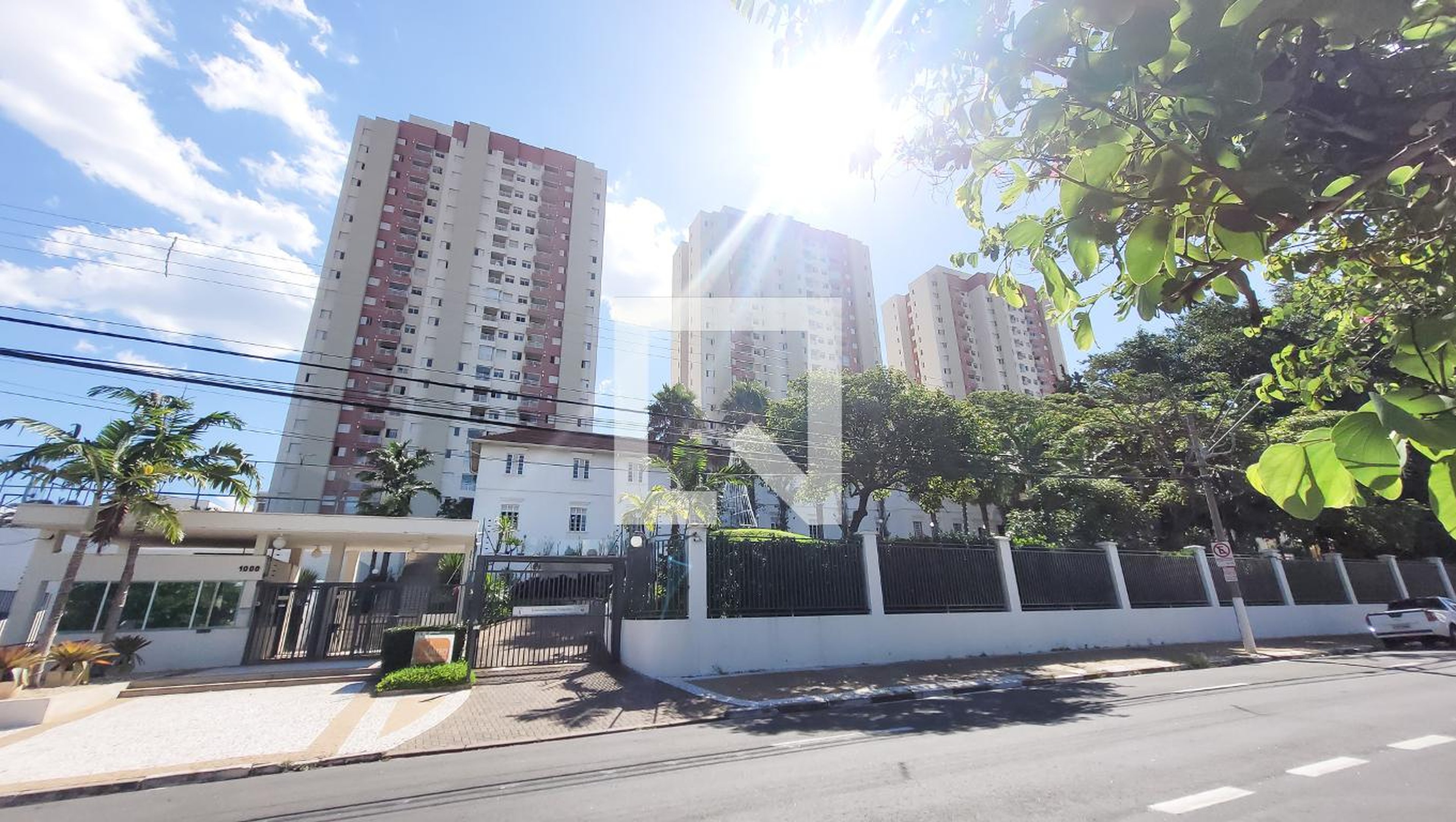 Fachada Condomínio em Rua da Abolição, 1