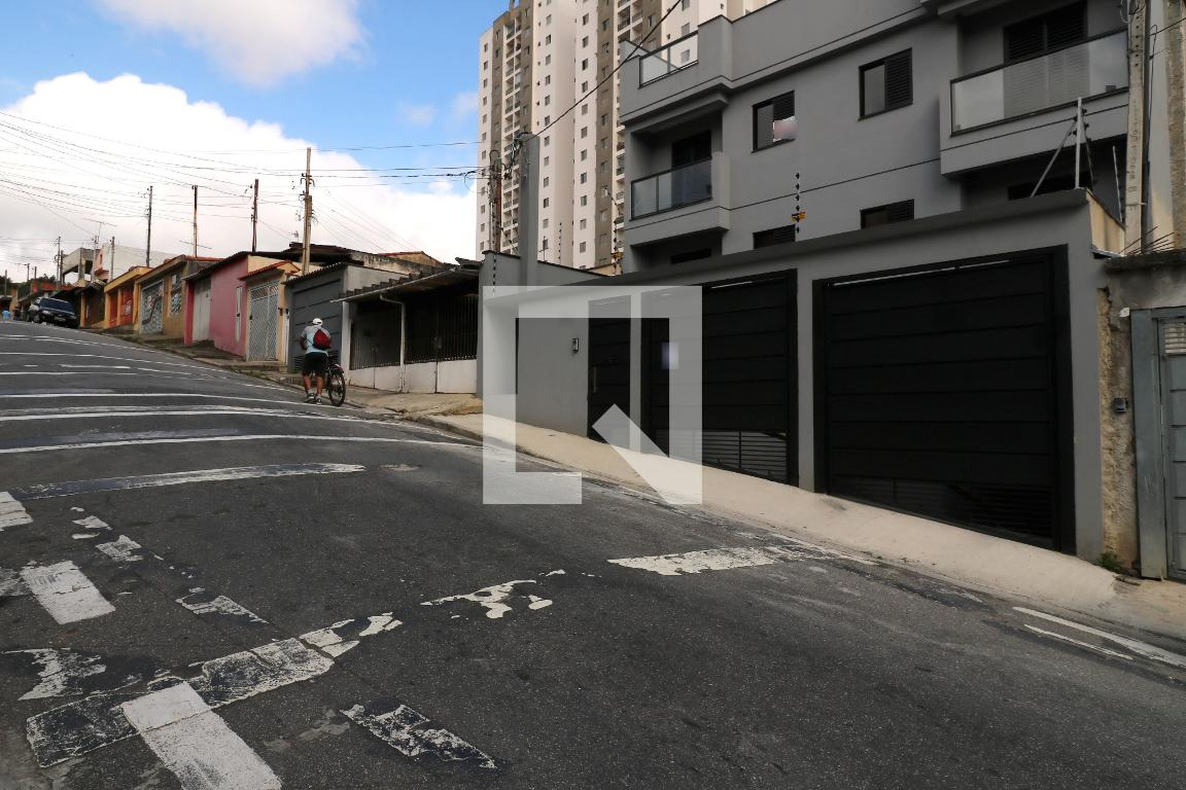 Fachada Condomínio em Rua Grã-Bretanha, 115