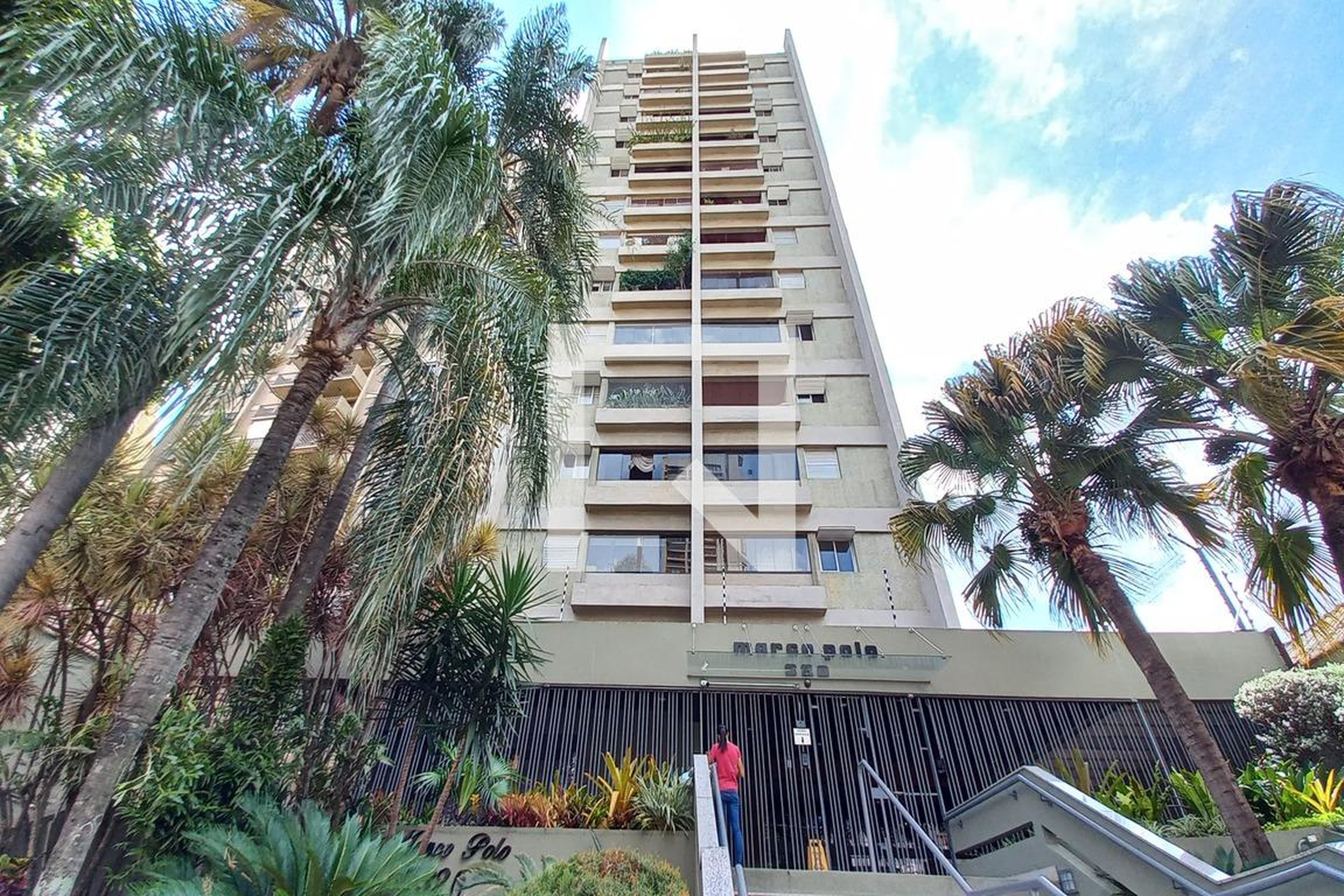 Fachada do Prédio Condomínio em Rua Coronel Quirino, 320