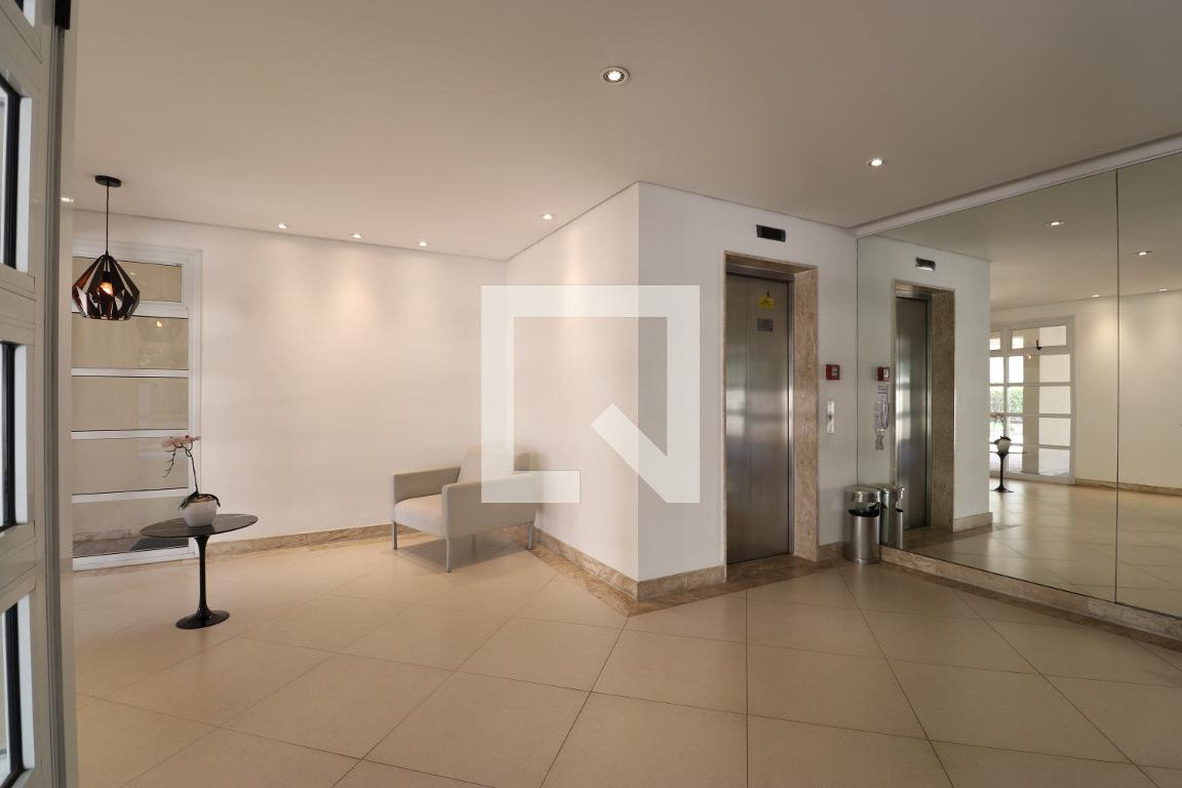 Hall de entrada - Living Club Refuge