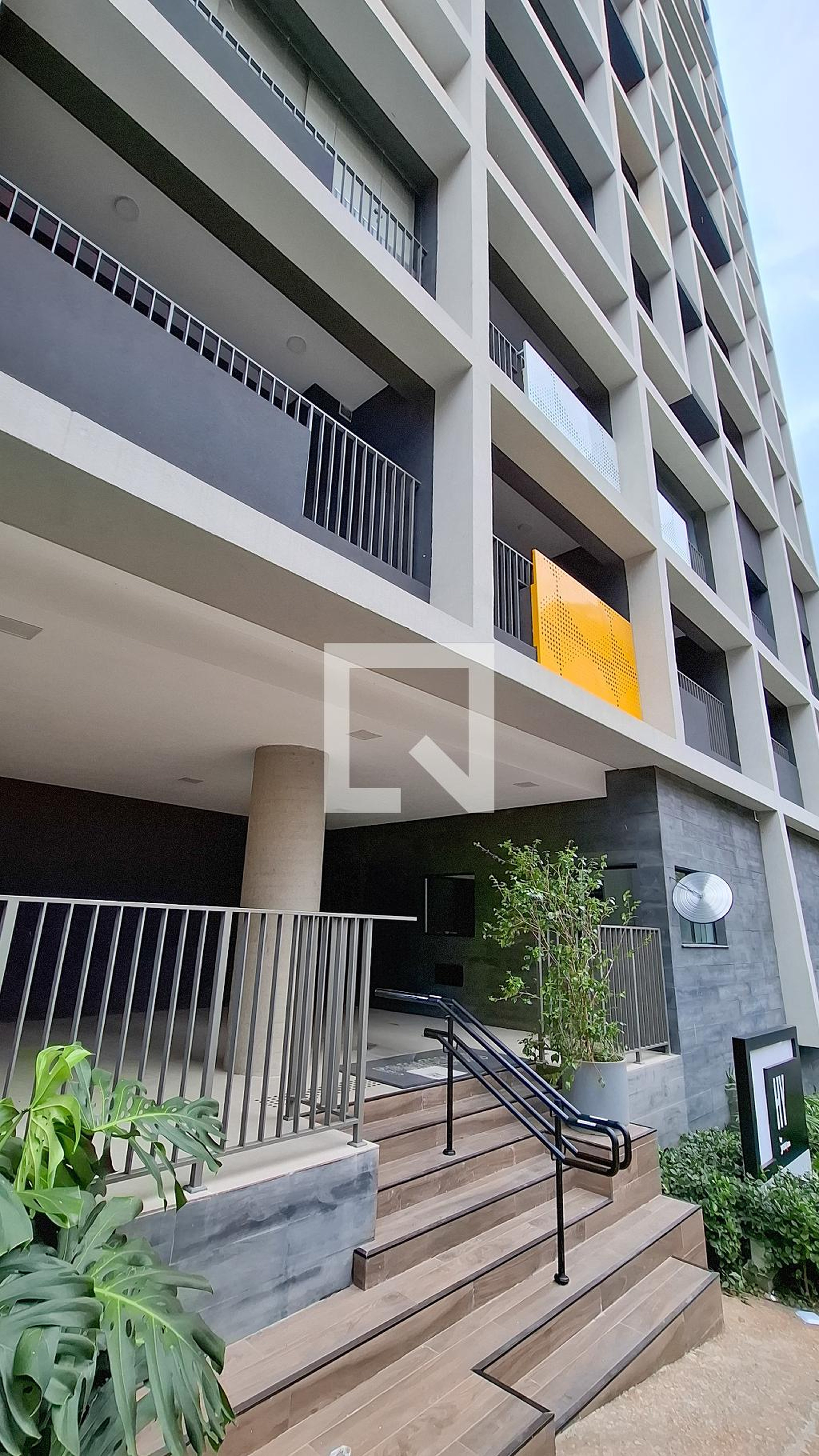 Fachada do Prédio Condomínio HY Pinheiros