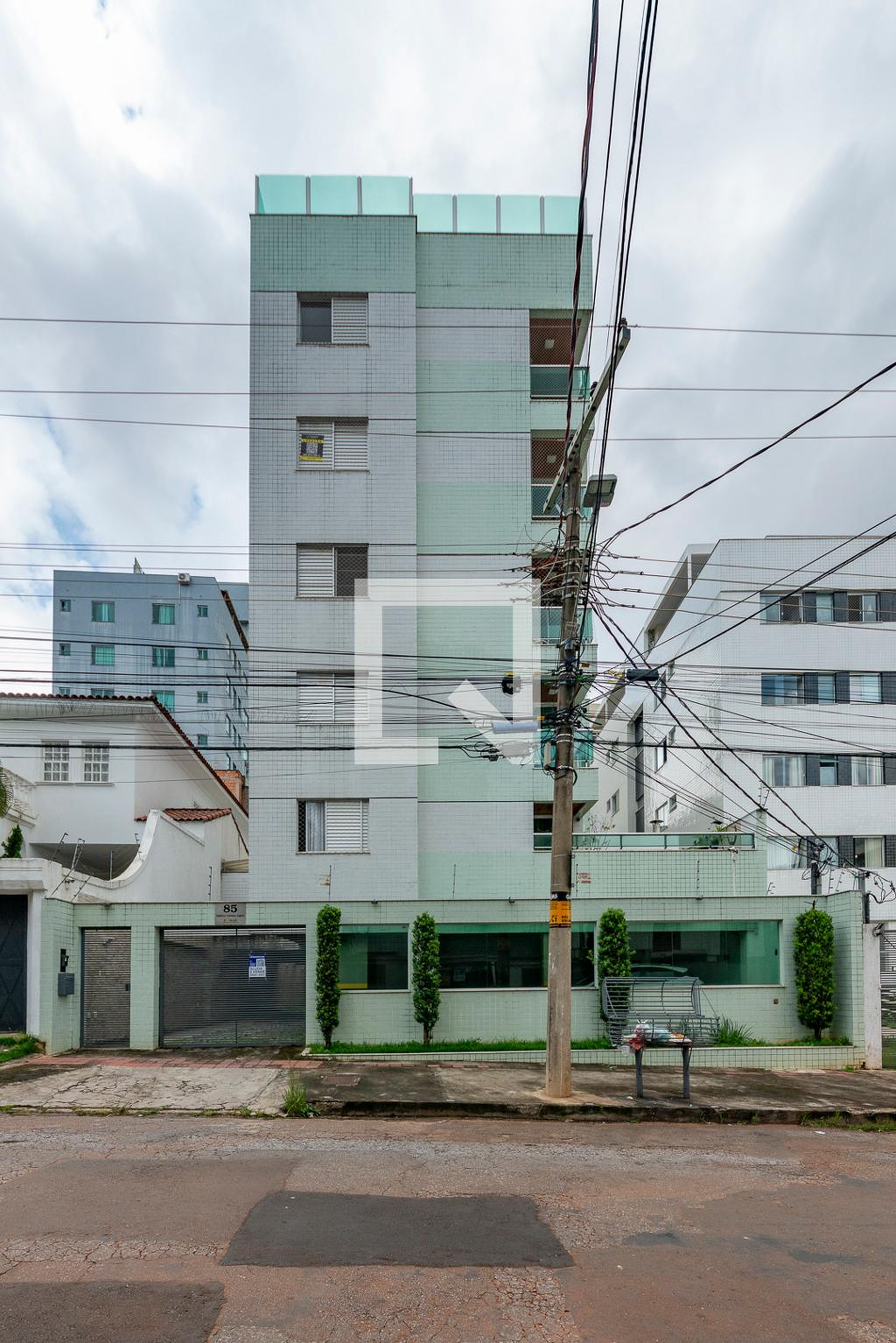 Fachada Condomínio em Rua Desembargador José Burnier, 85