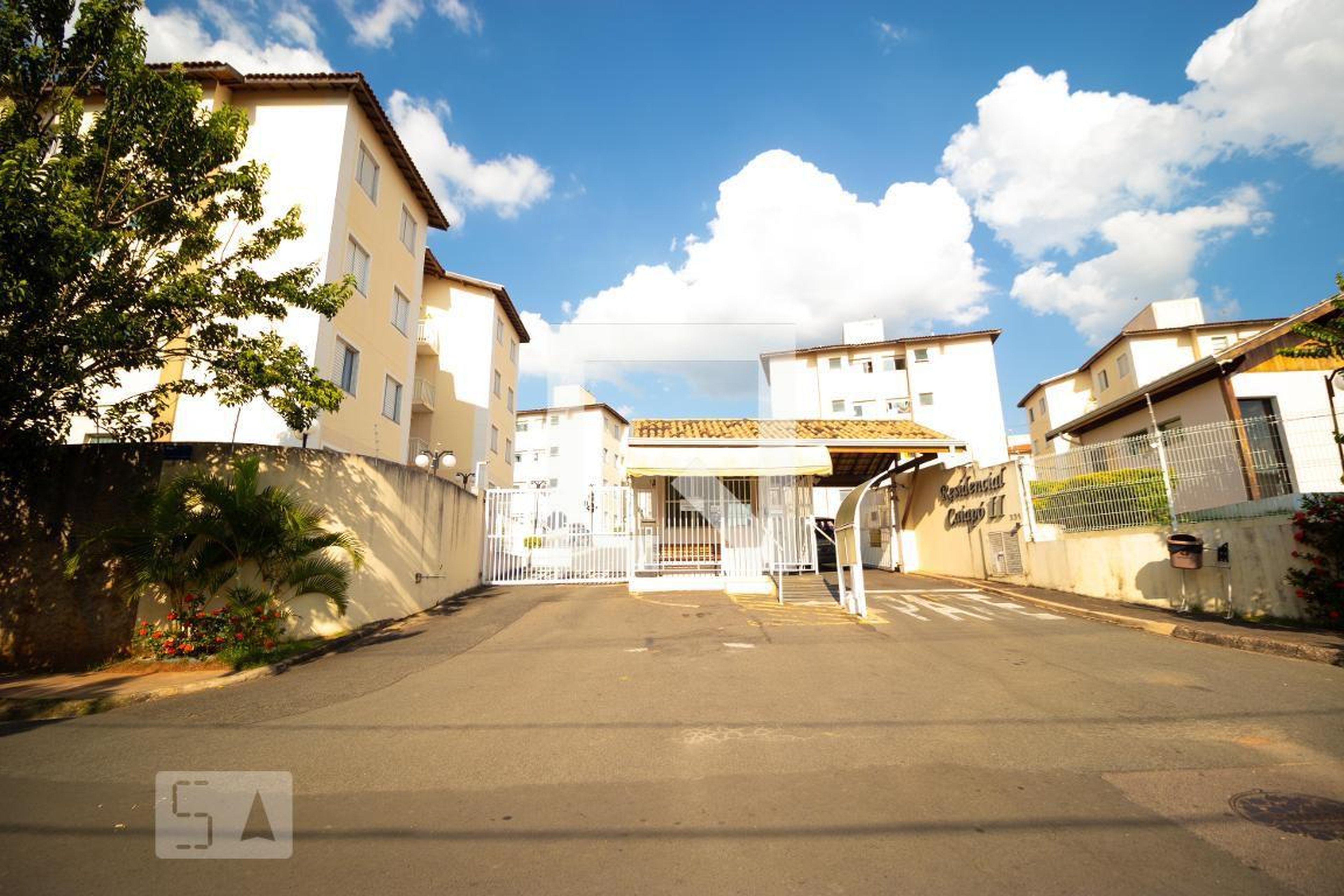 Fachada do Condomínio Condomínio Caiapó 2