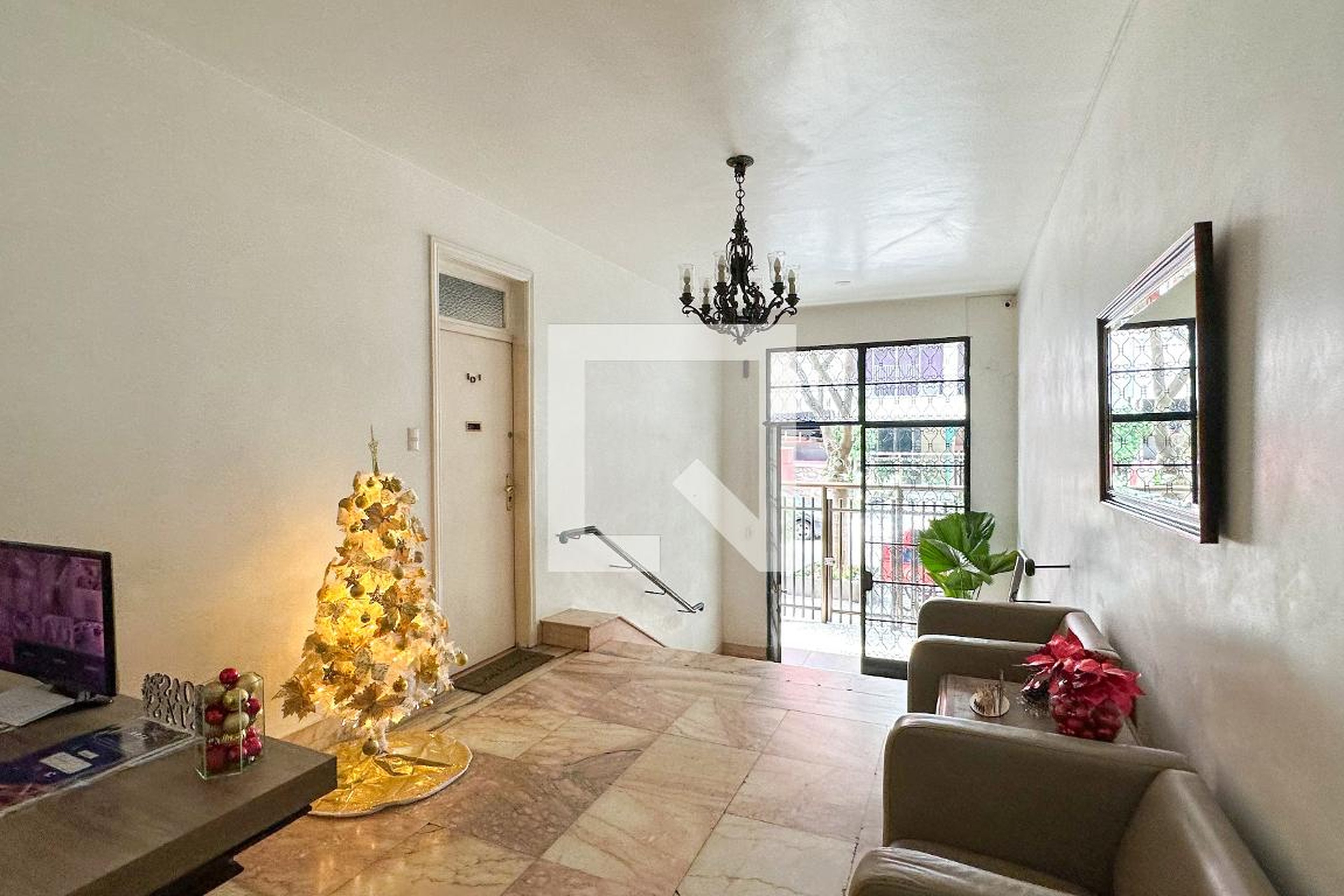 Entrada - Edificio Pontal