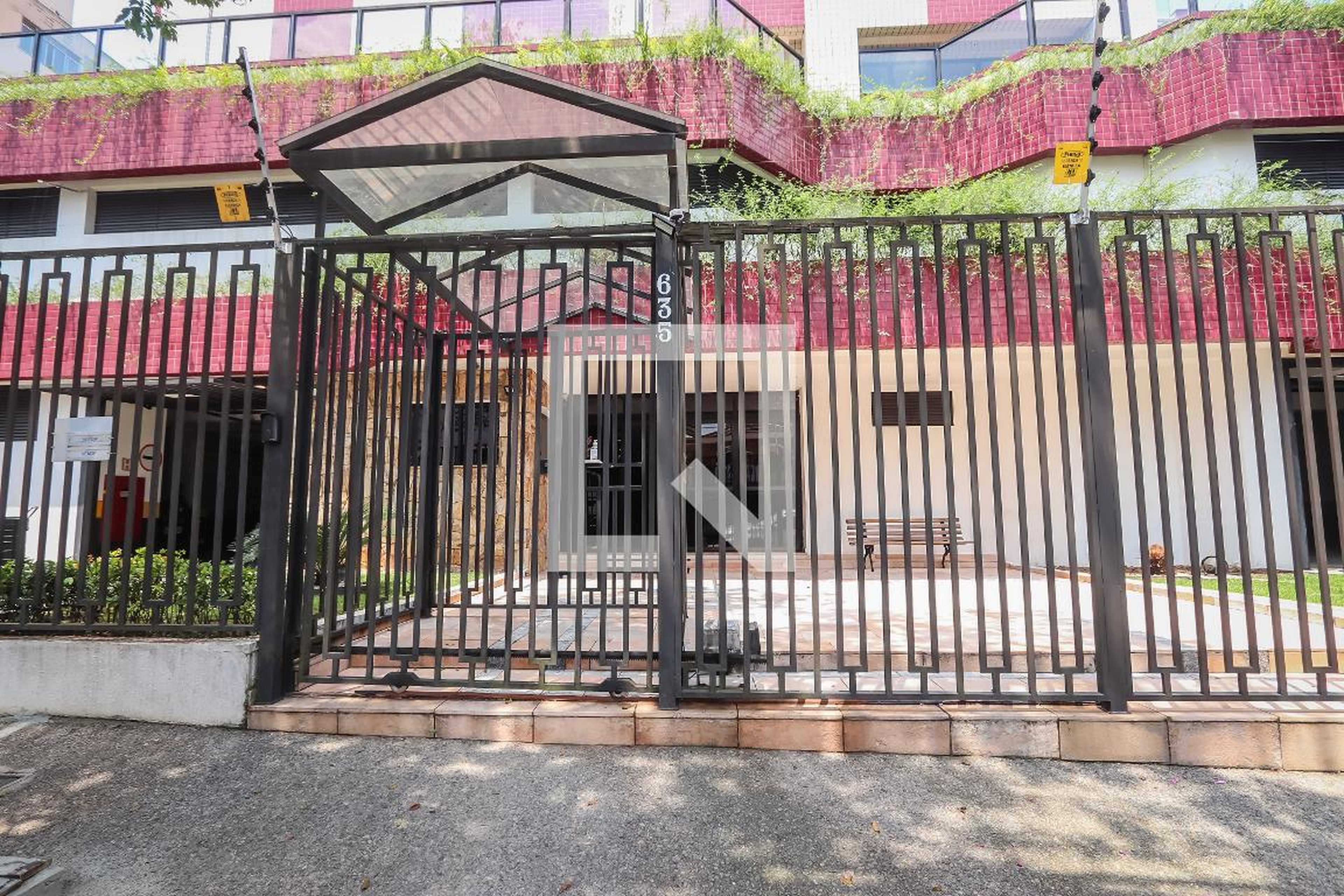 Fachada do Prédio Condomínio Provence