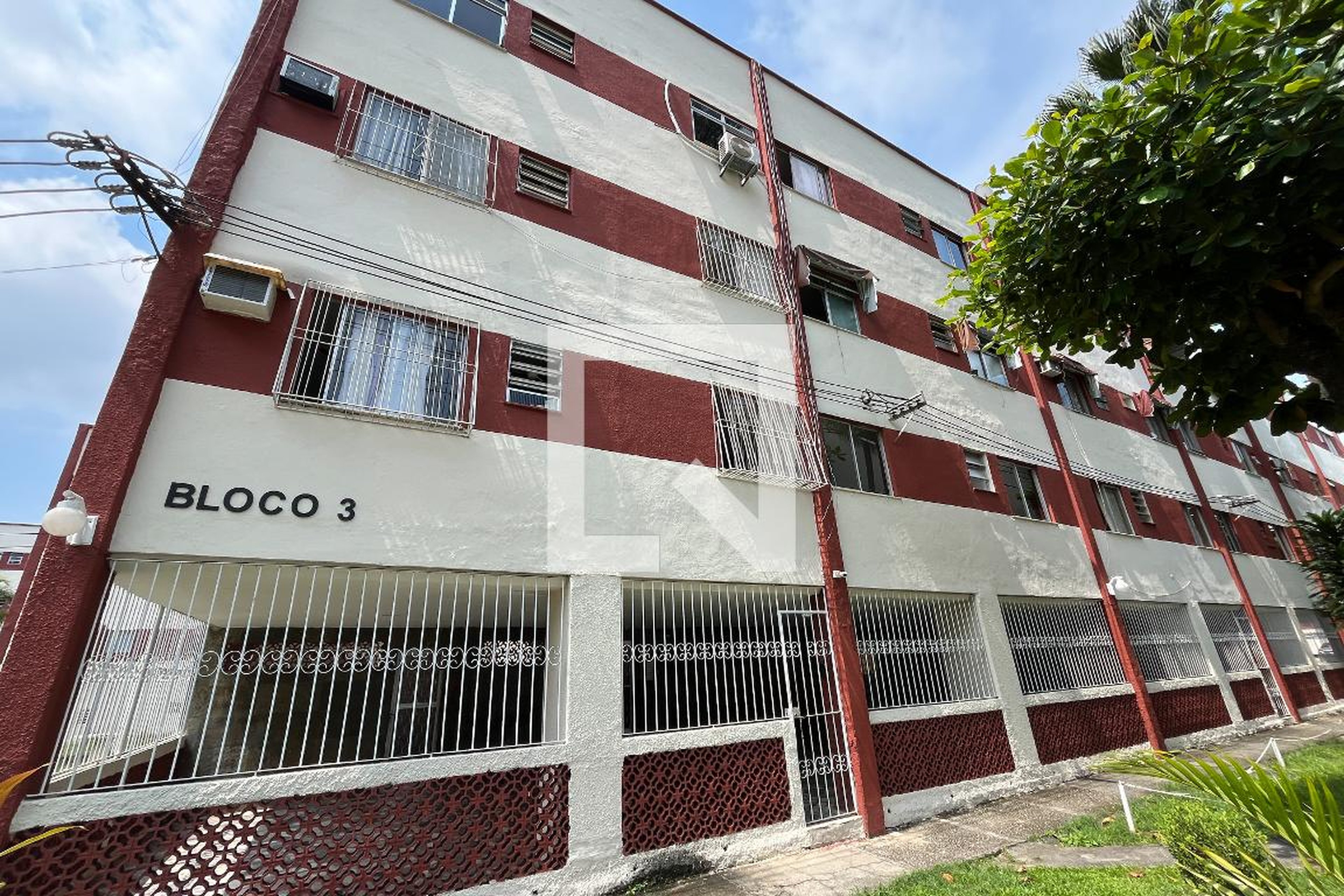 Fachada Condomínio Conjunto Habitacional Ruben Berta Lote 04