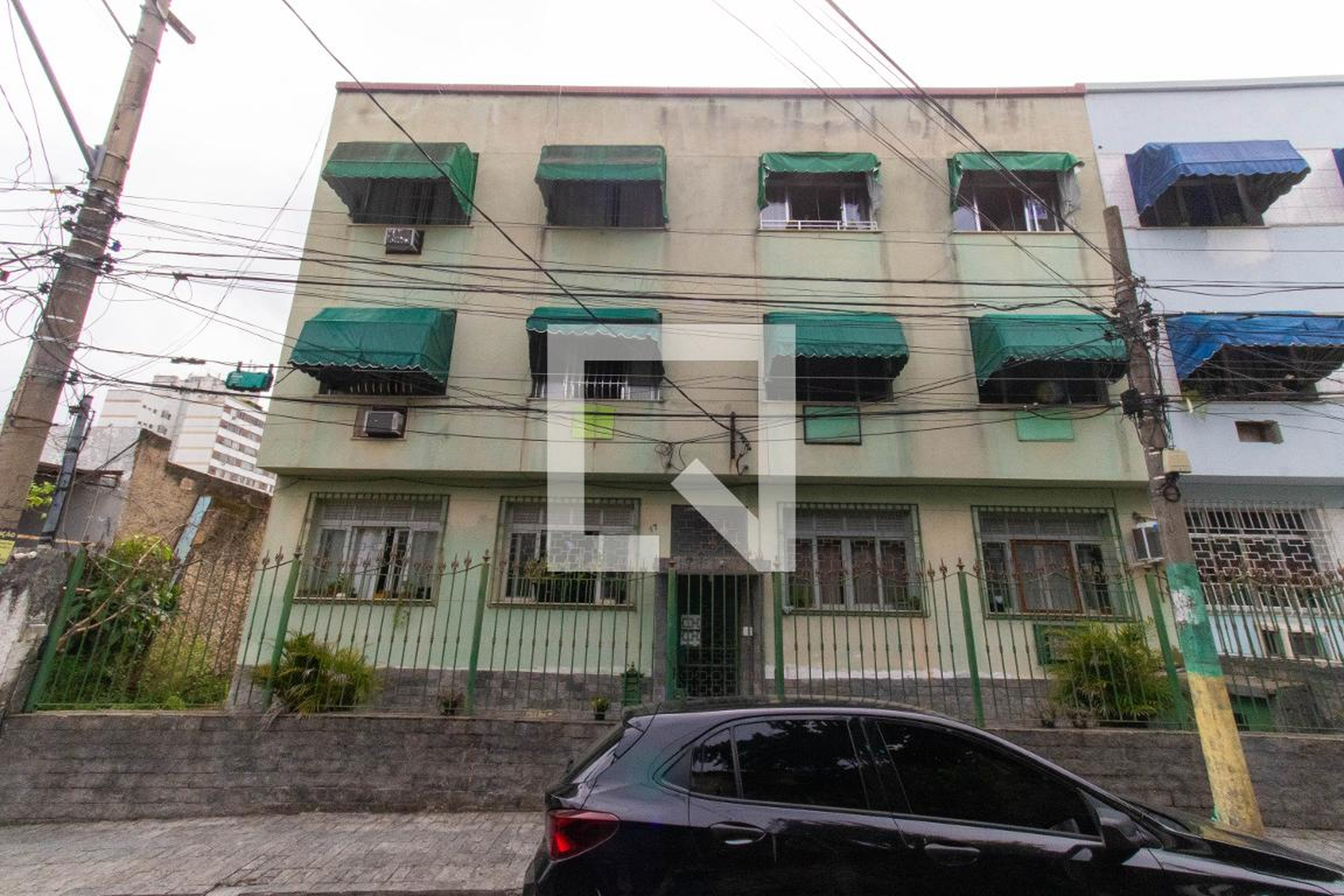 Fachada Condomínio em Rua Santa Marta, 17