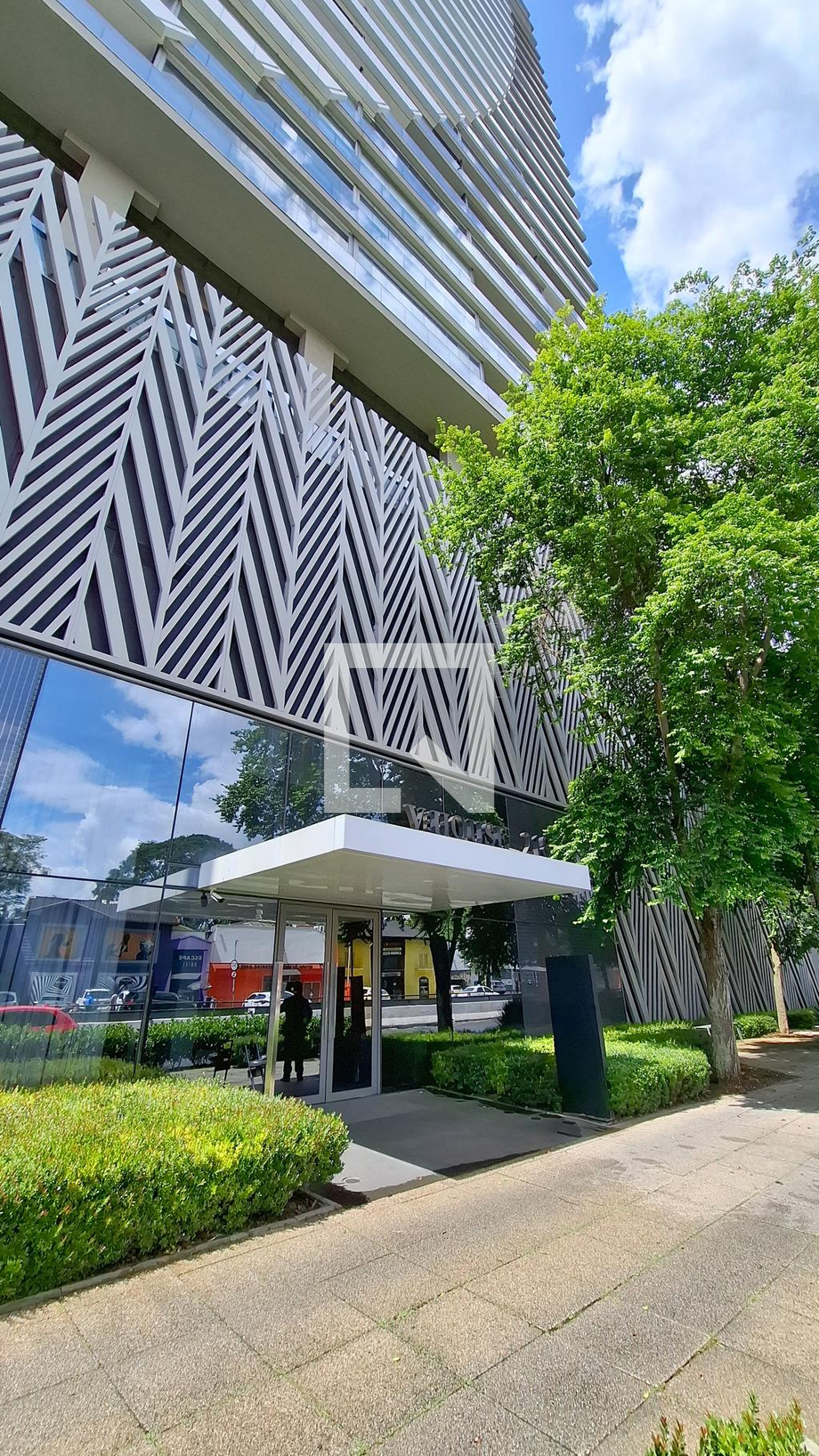 Fachada do Prédio Condomínio VHouse