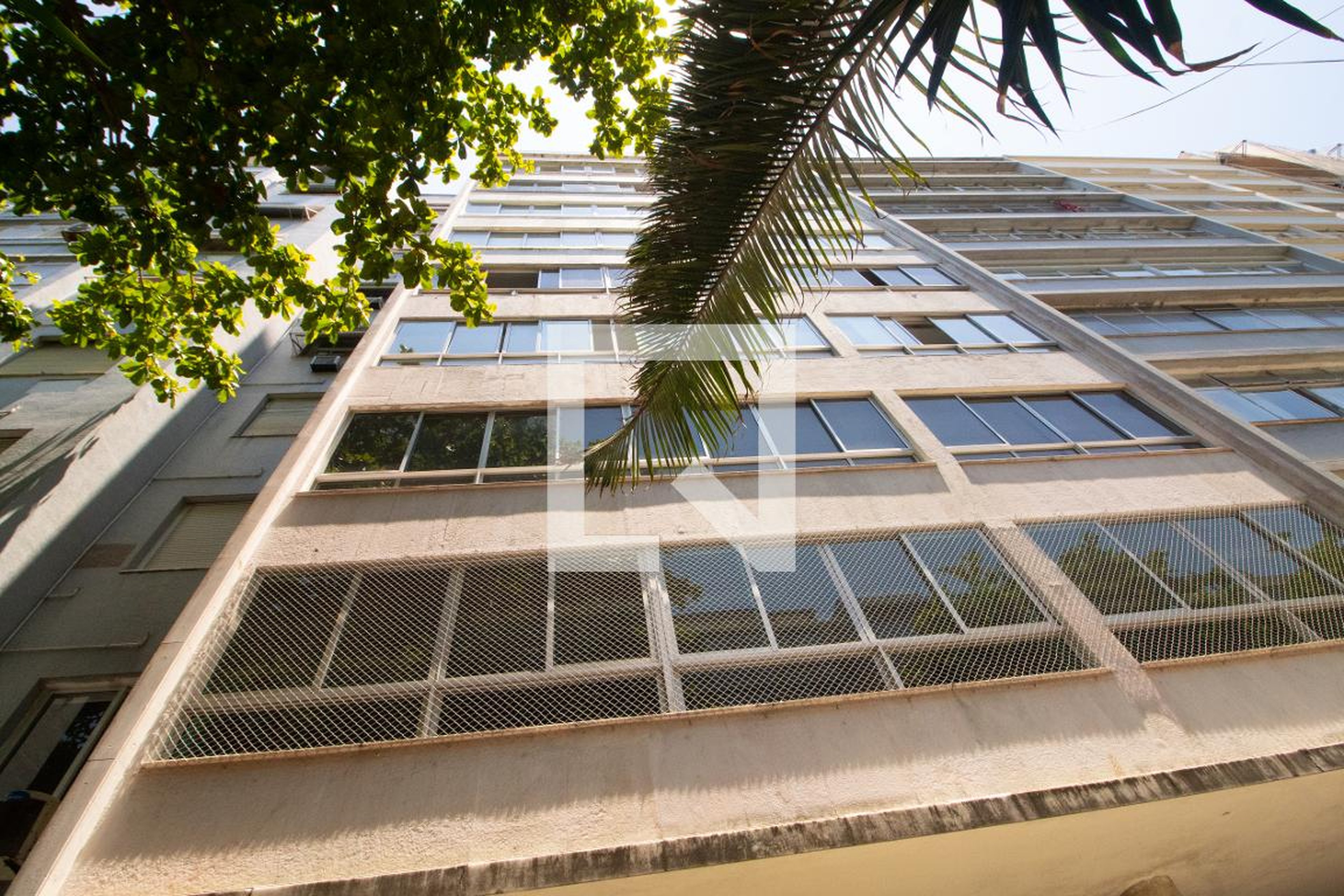 Fachada Condomínio em Rua Joaquim Nabuco, 206