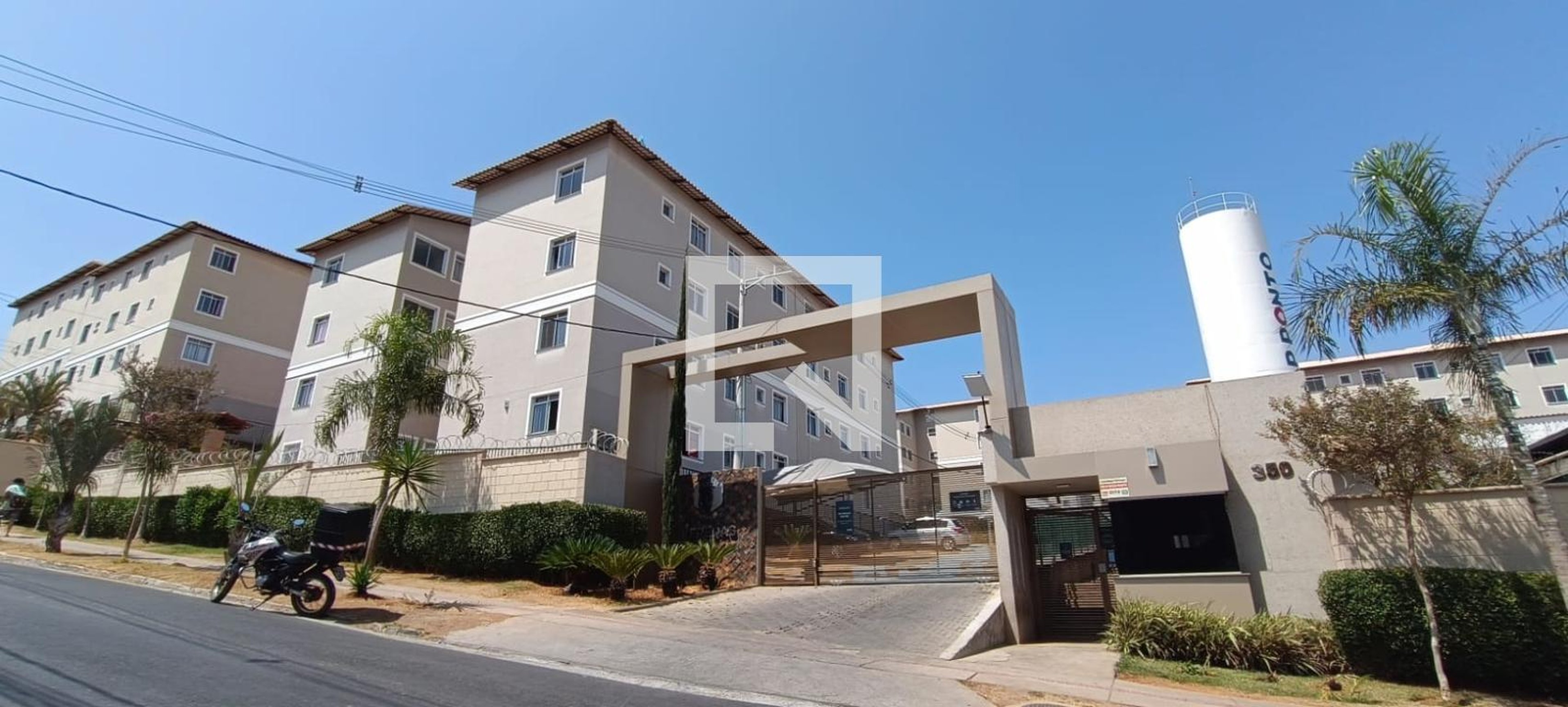 Fachada Condomínio em Rua Estância Terra Rica, 442