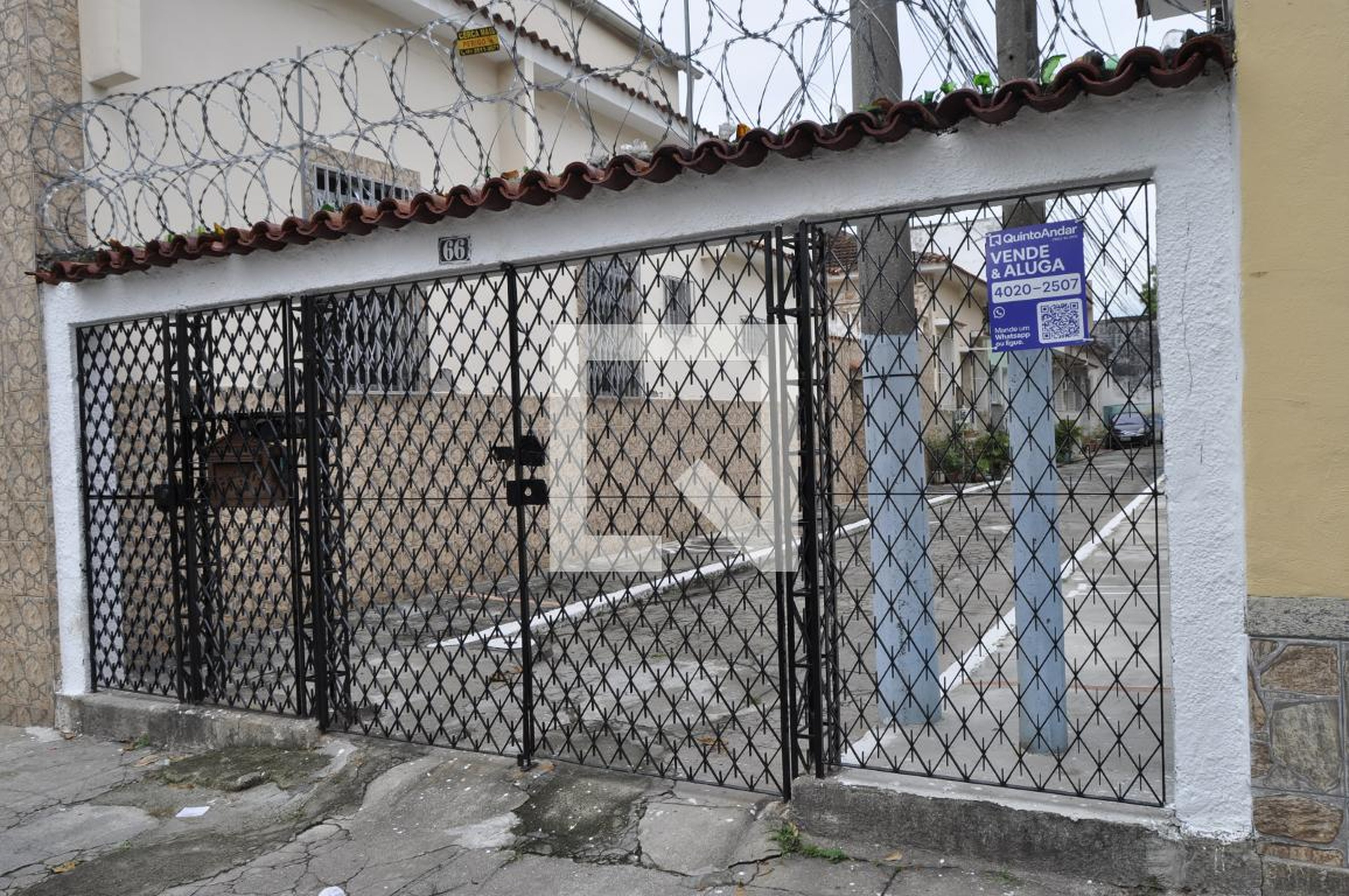 Fachada Condomínio em Rua do Rocha, 66