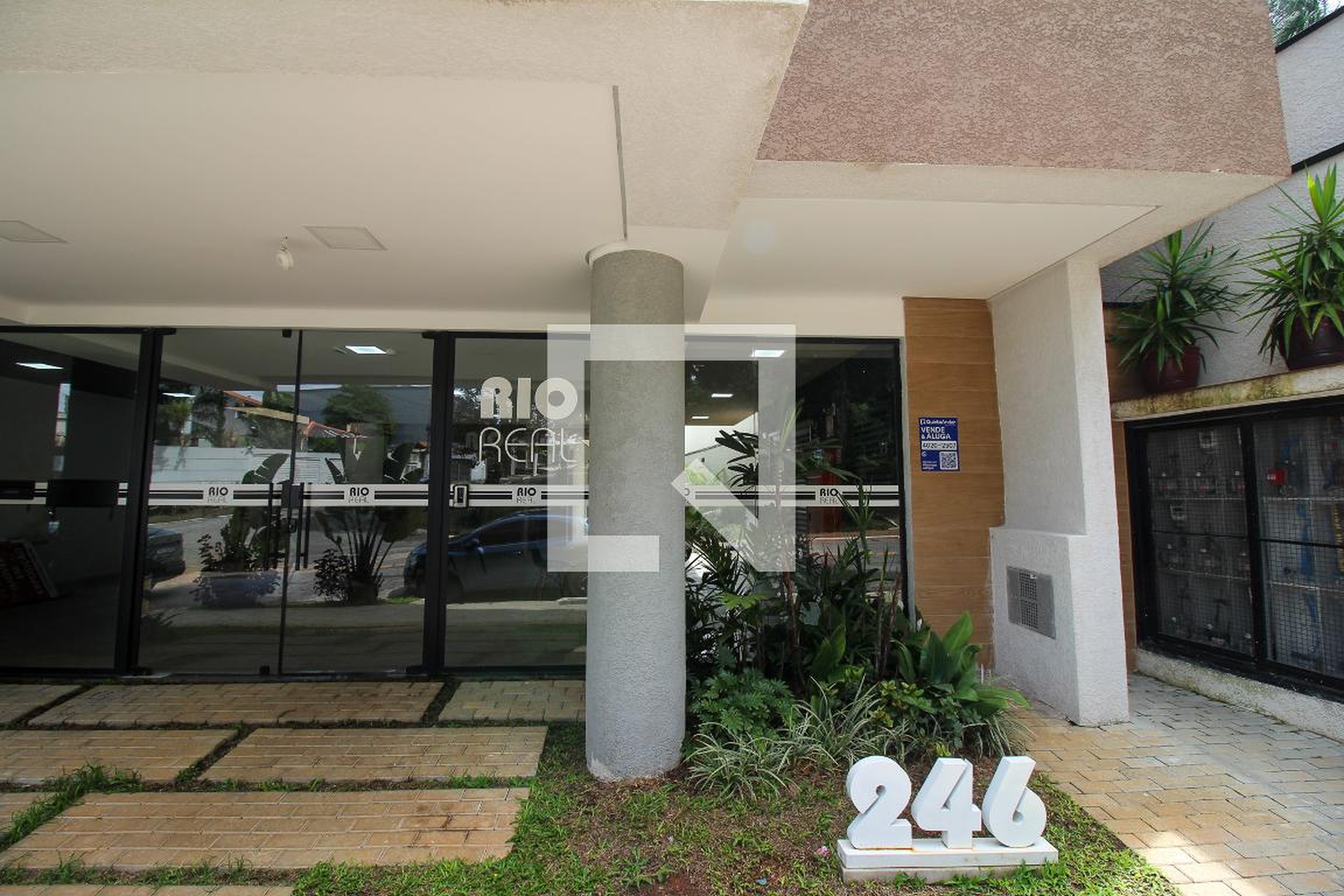 Fachada Condomínio em Rua Rio Real, 246