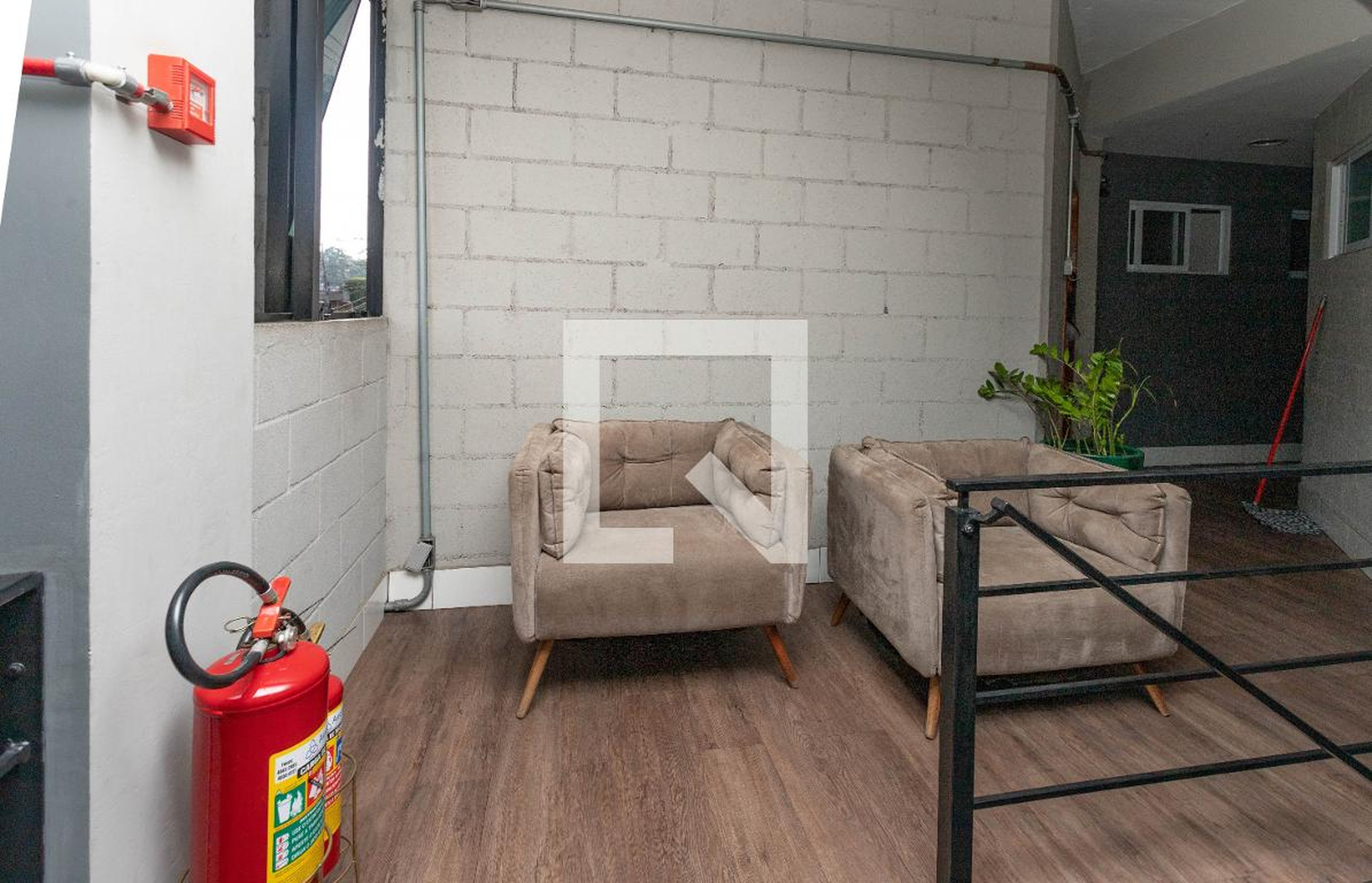 Hall de entrada - Alda 1656