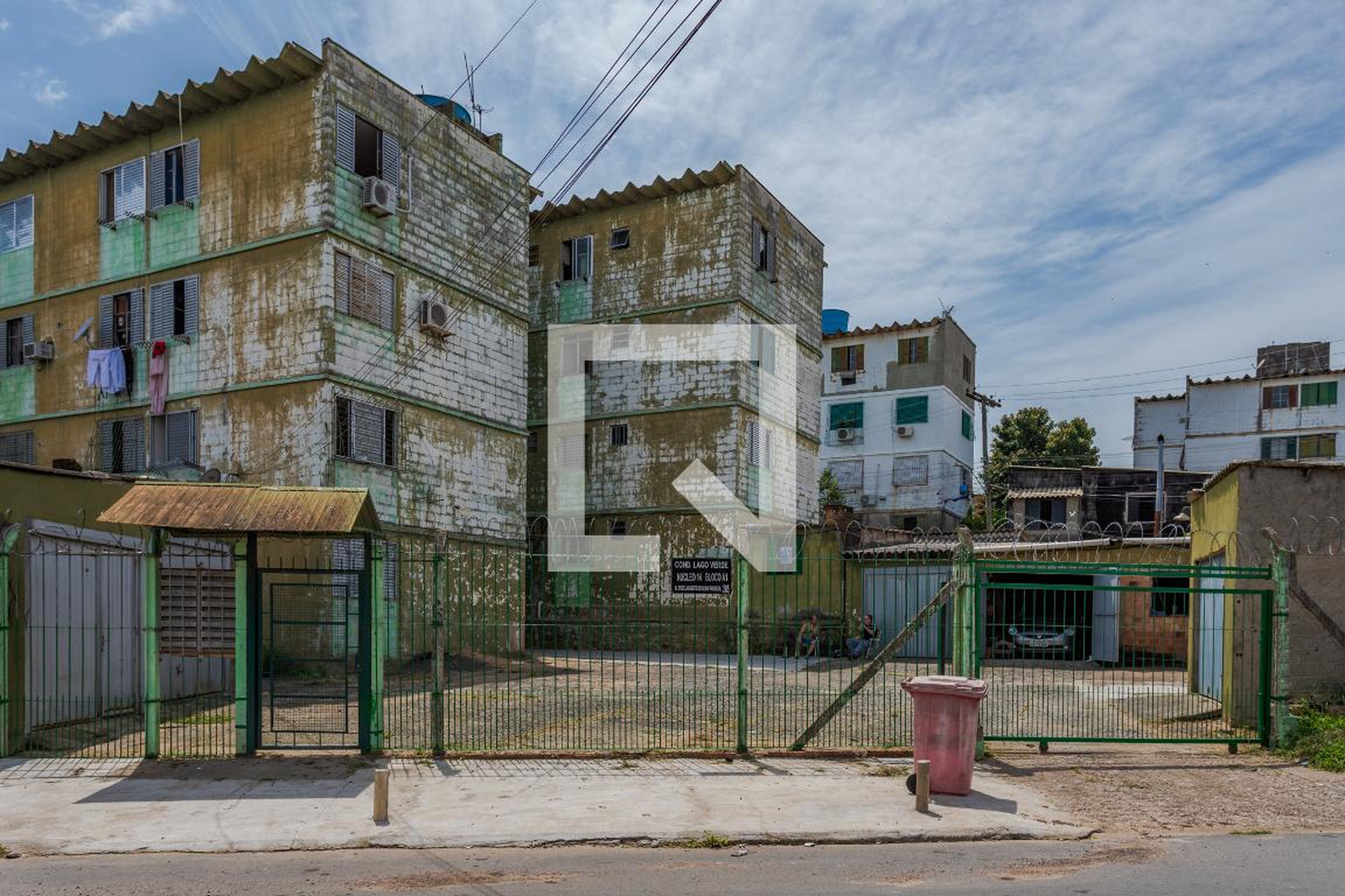 Fachada Condomínio em Rua Professor Augusto Osvaldo Thiesen, 285