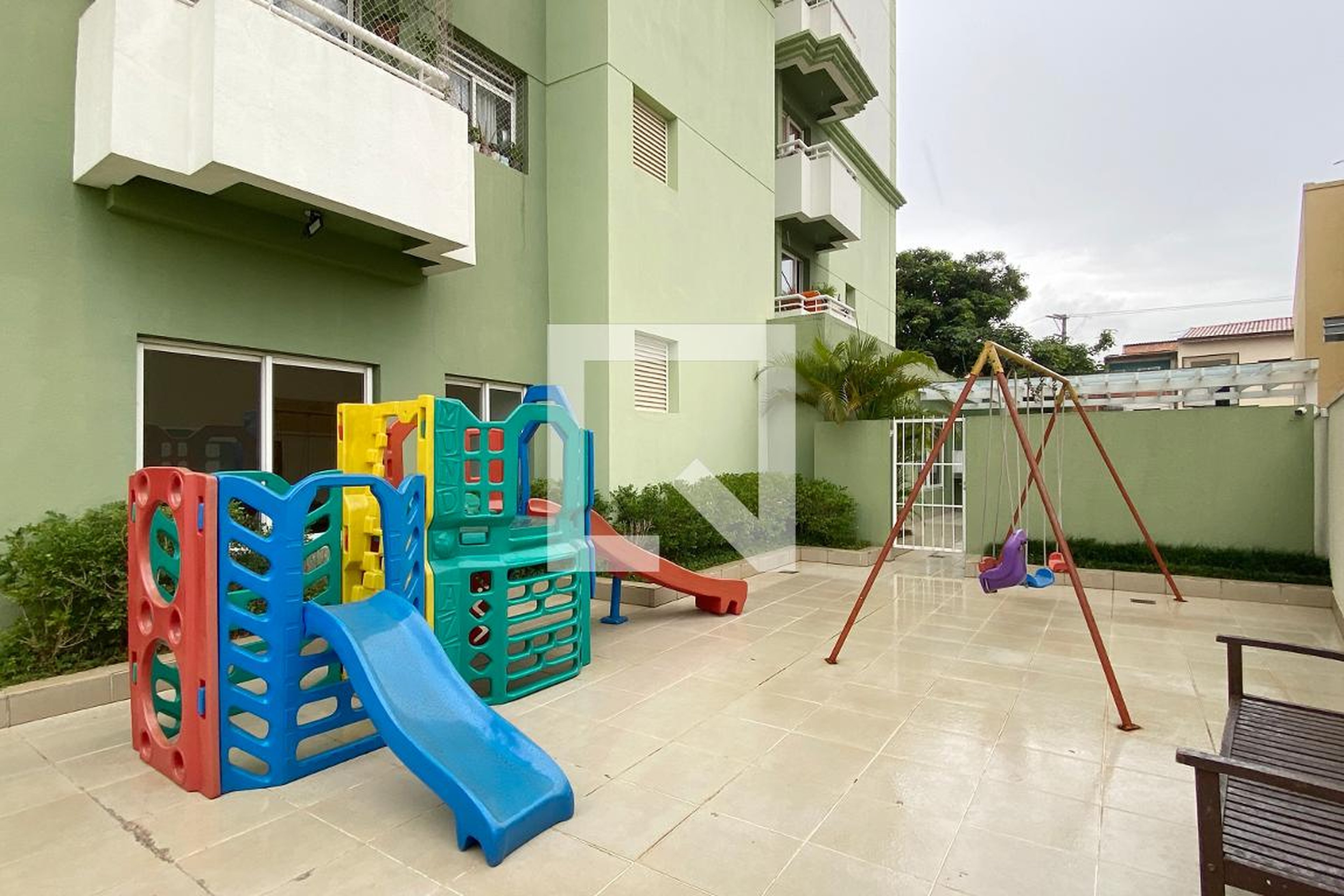 Playground - Flor da Terra