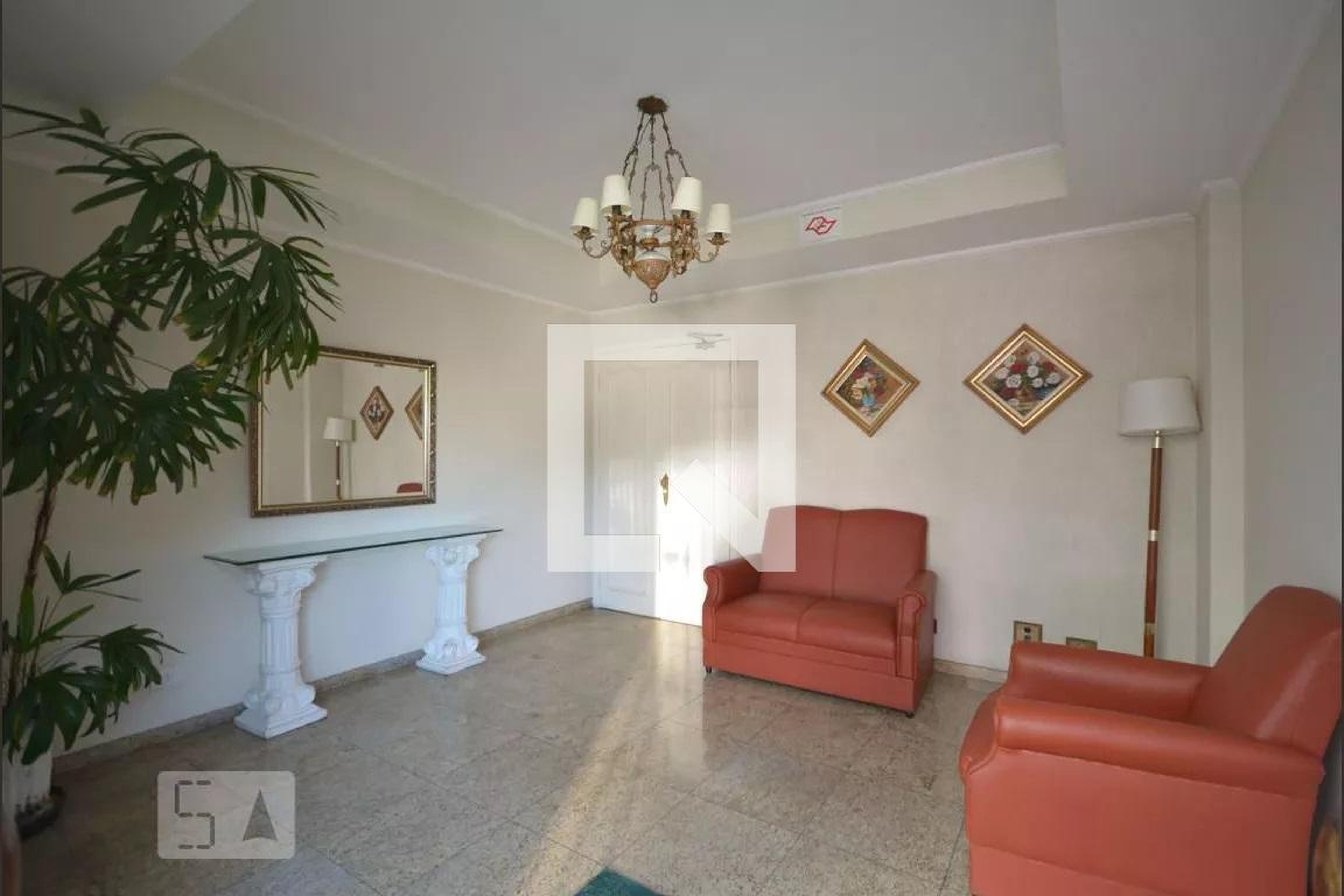 Hall social - Golden House