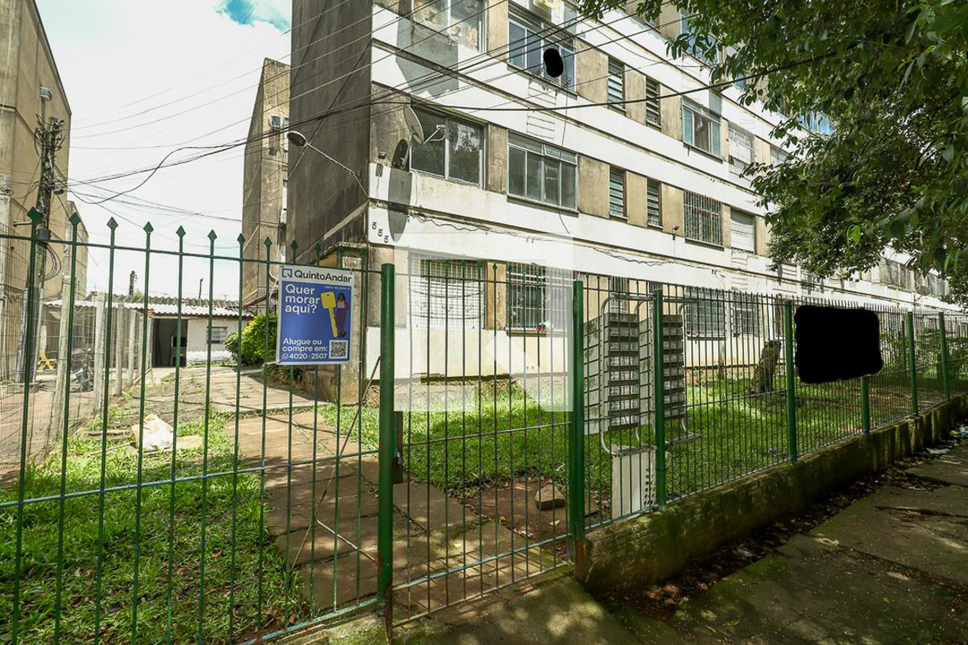 Fachada Condomínio em Avenida Major Manoel José Monteiro, 555