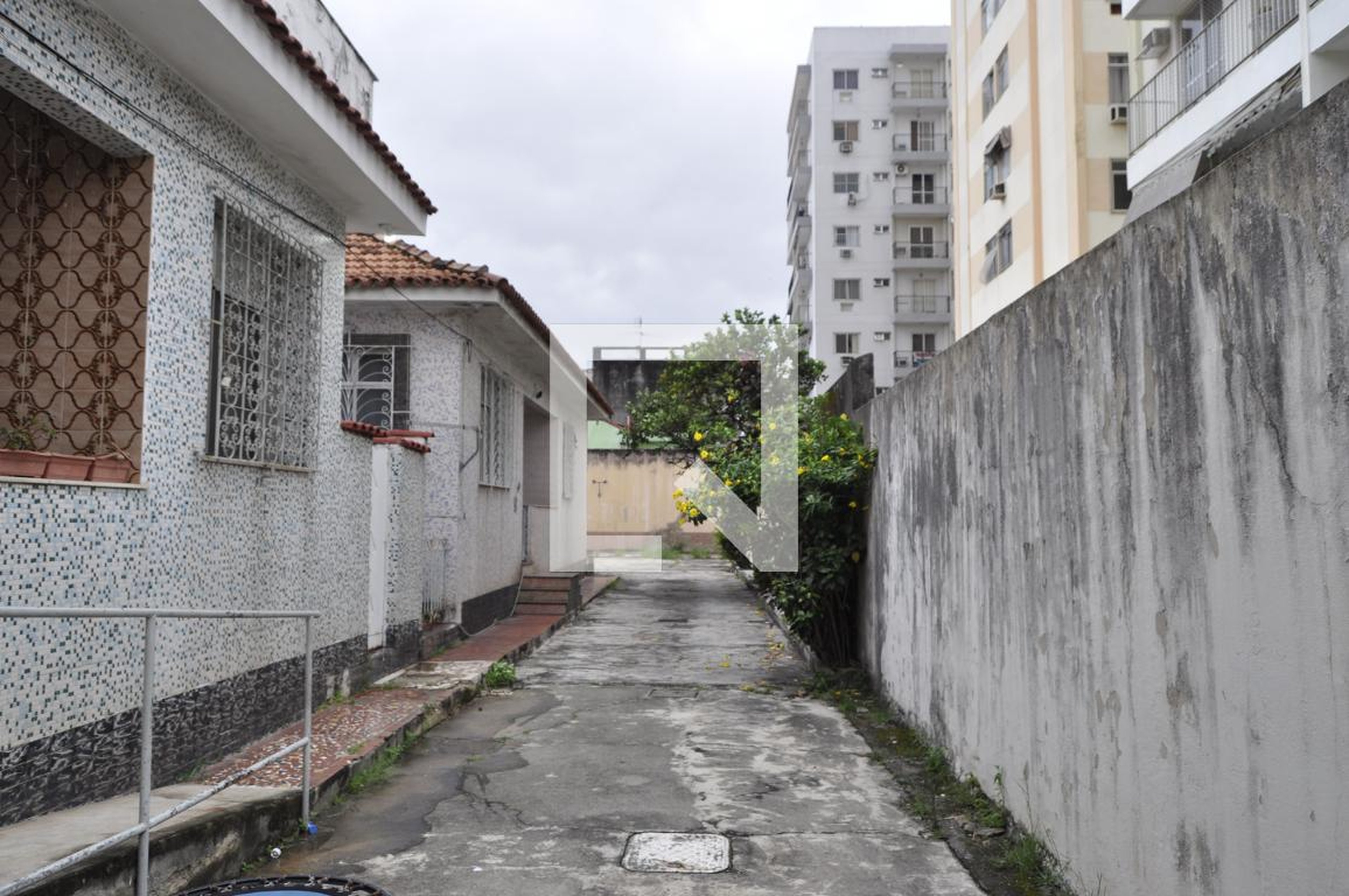 Área Externa Condomínio em Rua Coração de Maria, 281