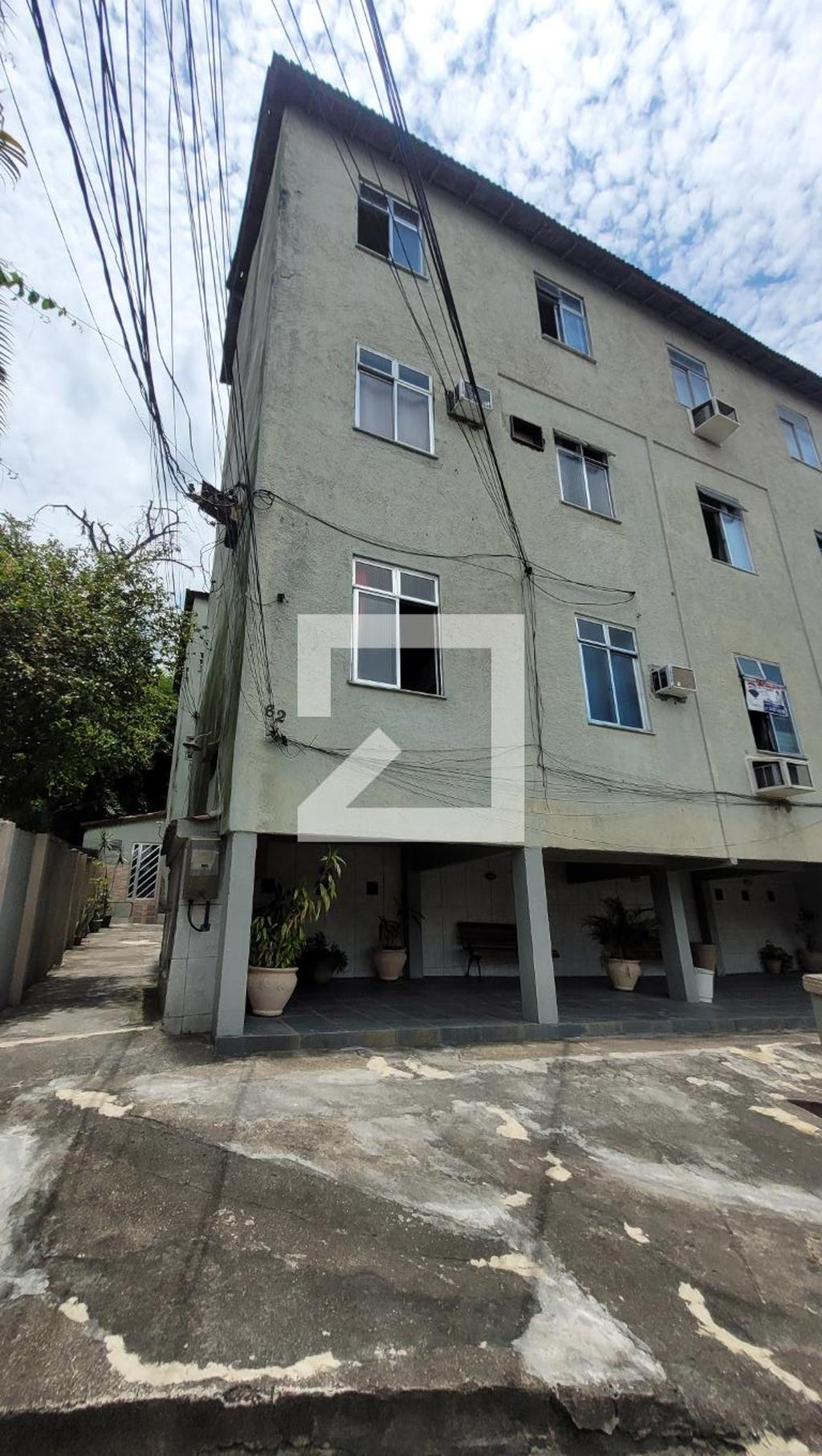 Fachada do Prédio Condomínio em Rua Urucuia, 62