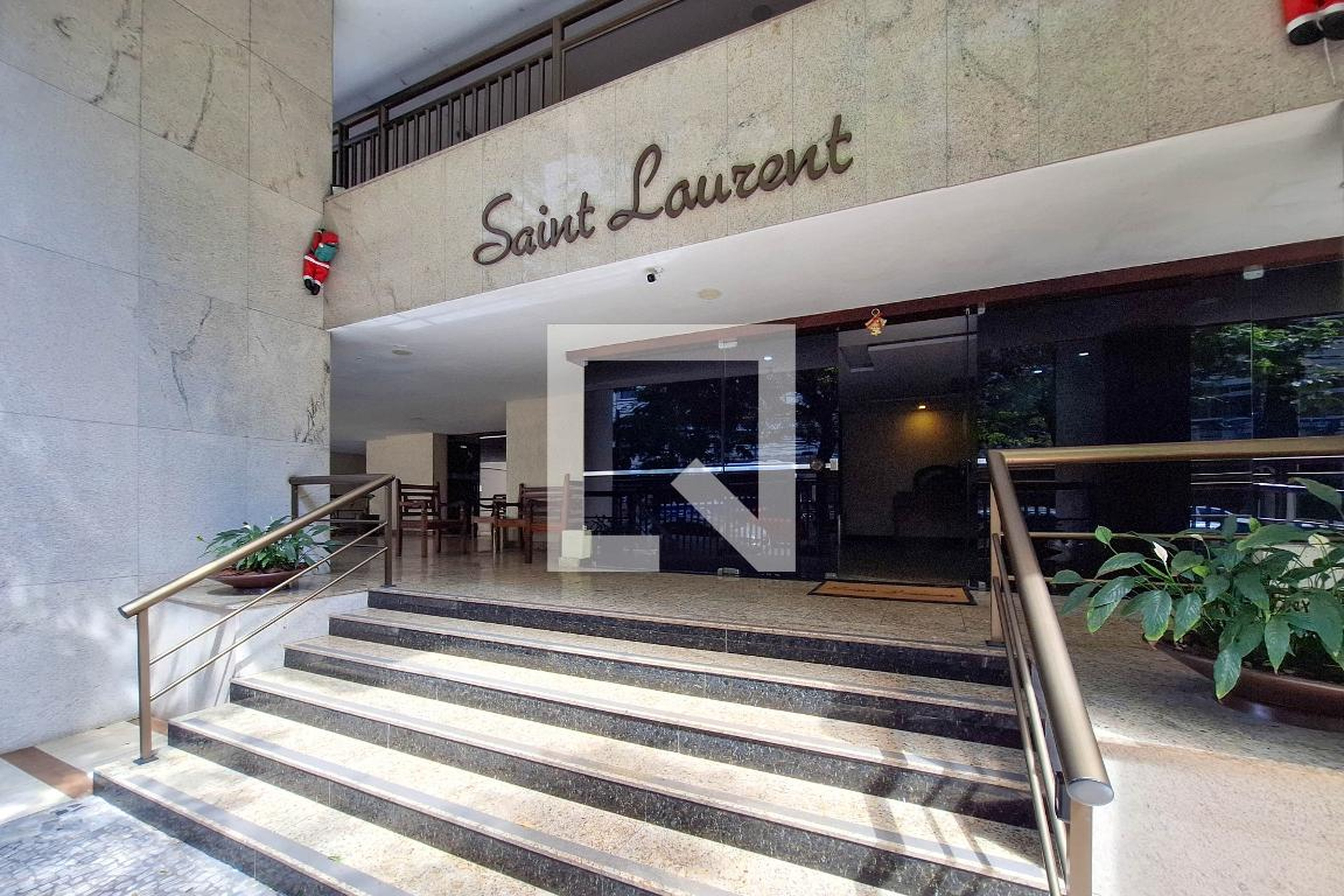 Fachada Condomínio Saint Laurent