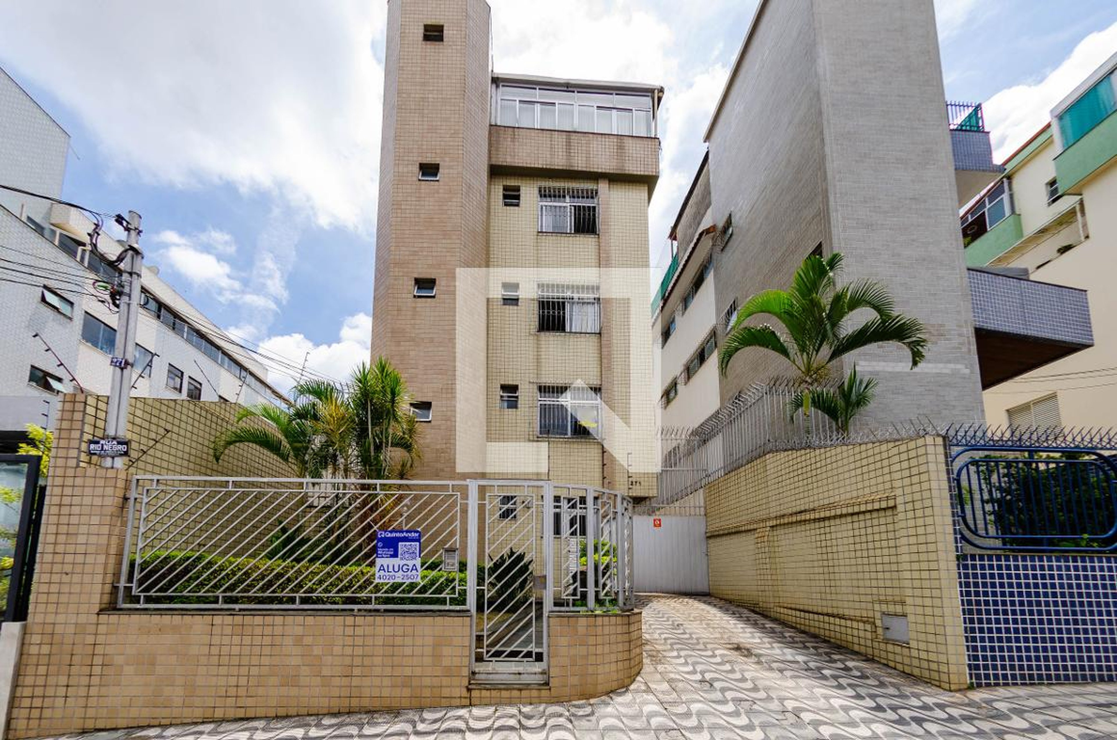 Fachada Condomínio em Rua Rio Negro, 271