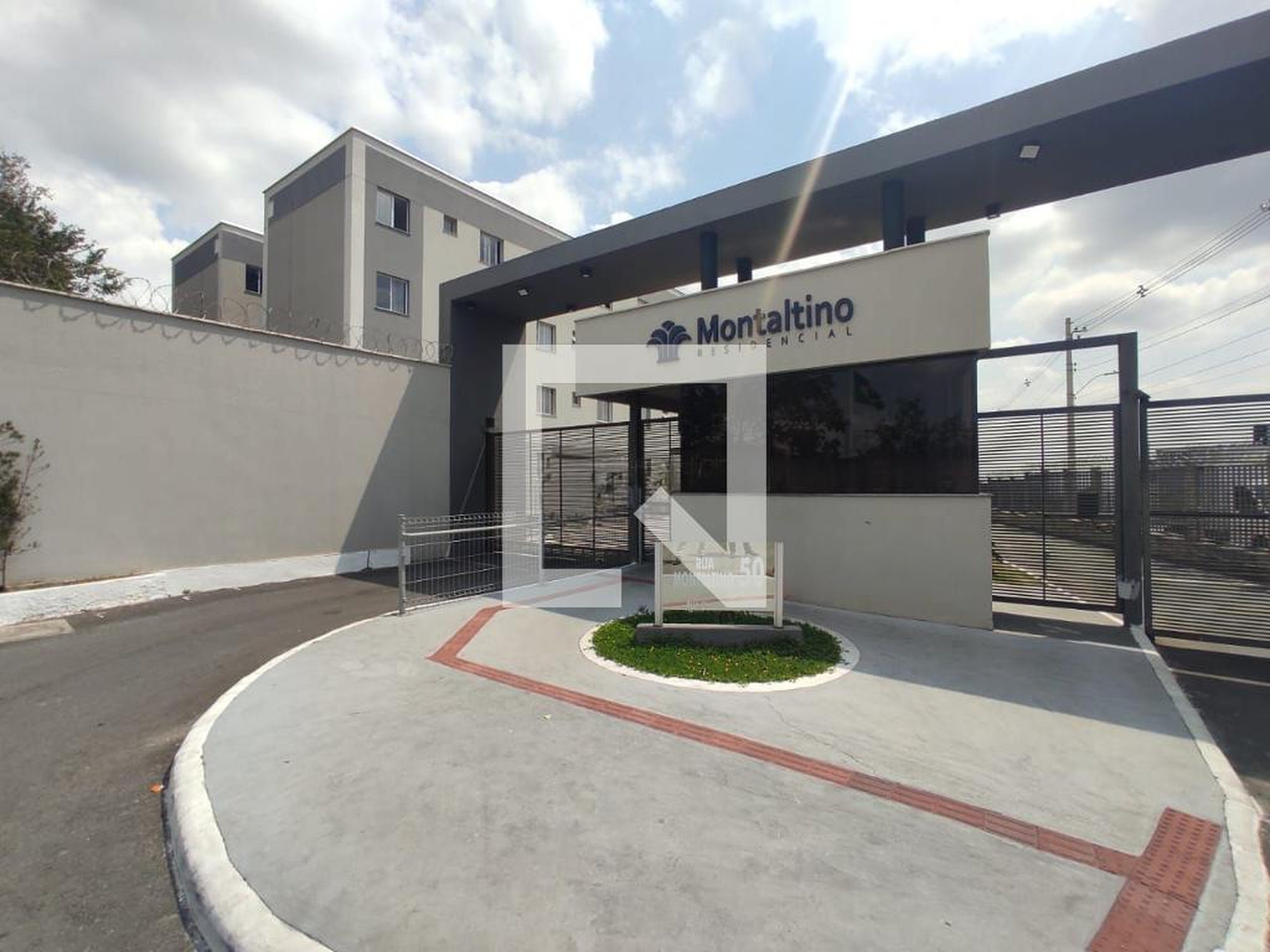 Fachada Condomínio em Rua Chopoto, 860