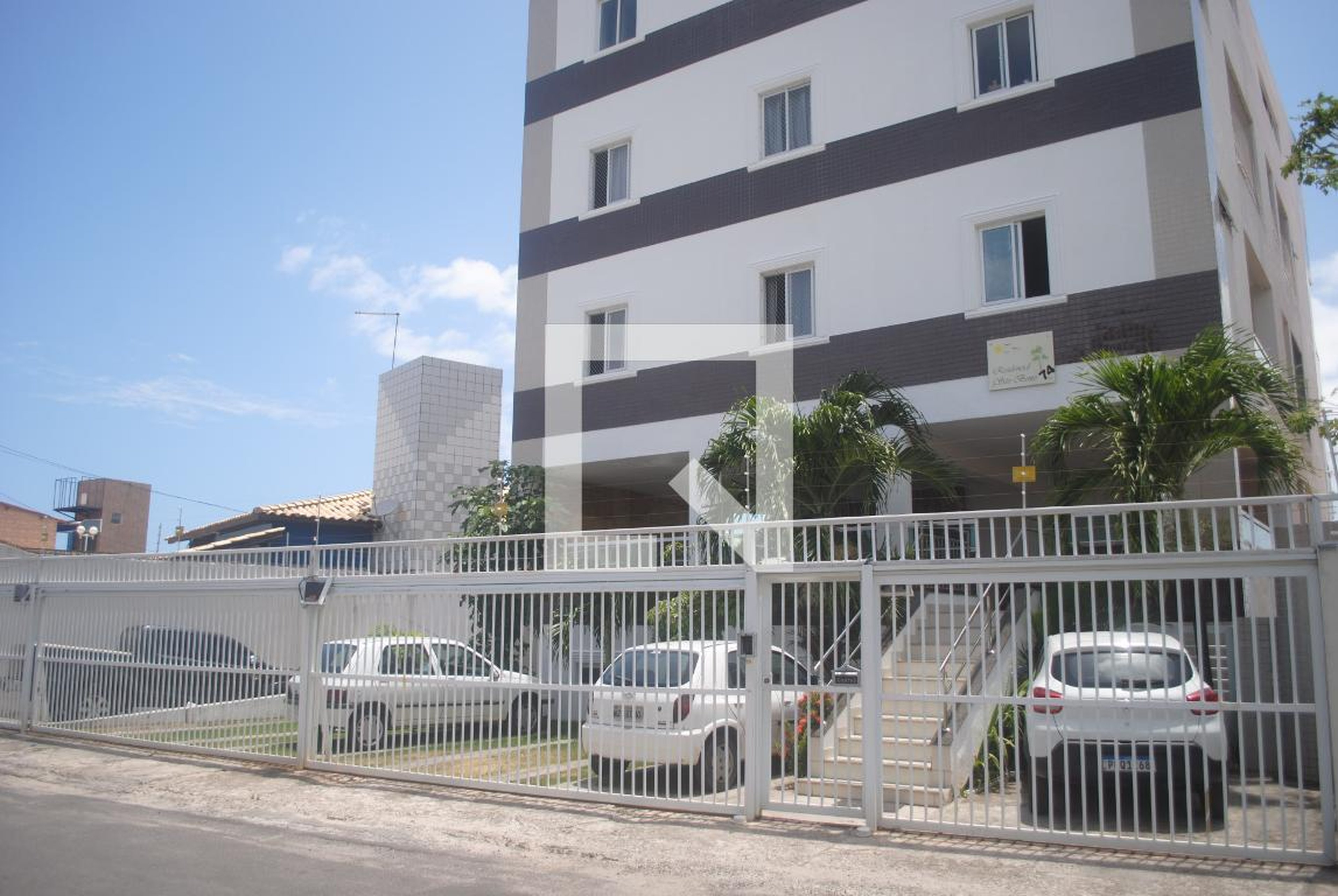 Fachada Condomínio em Rua Professor David Mendes Pereira, 74