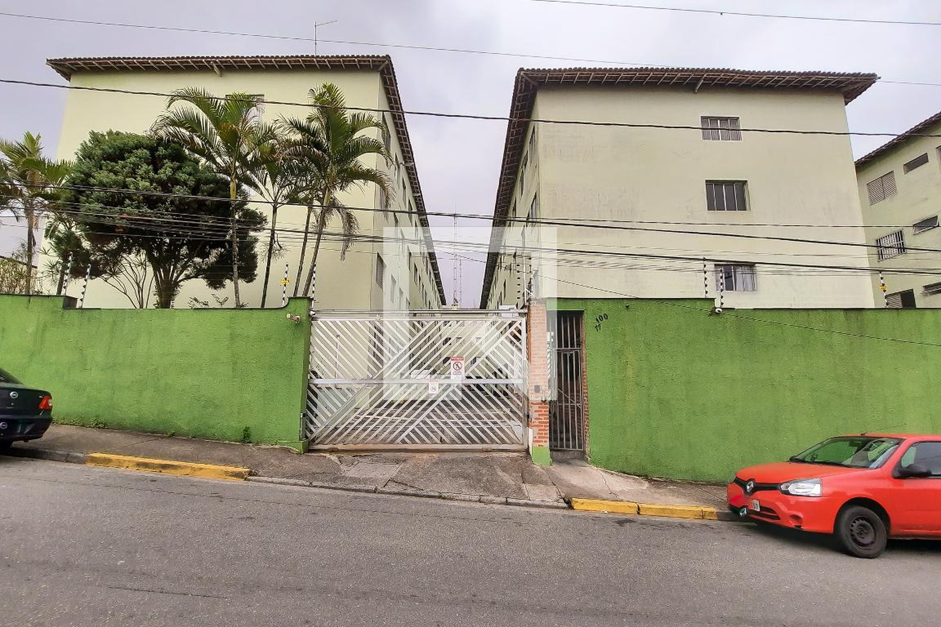 Fachada do Condomínio Condomínio Conjunto Residencial Mediterrâneo I