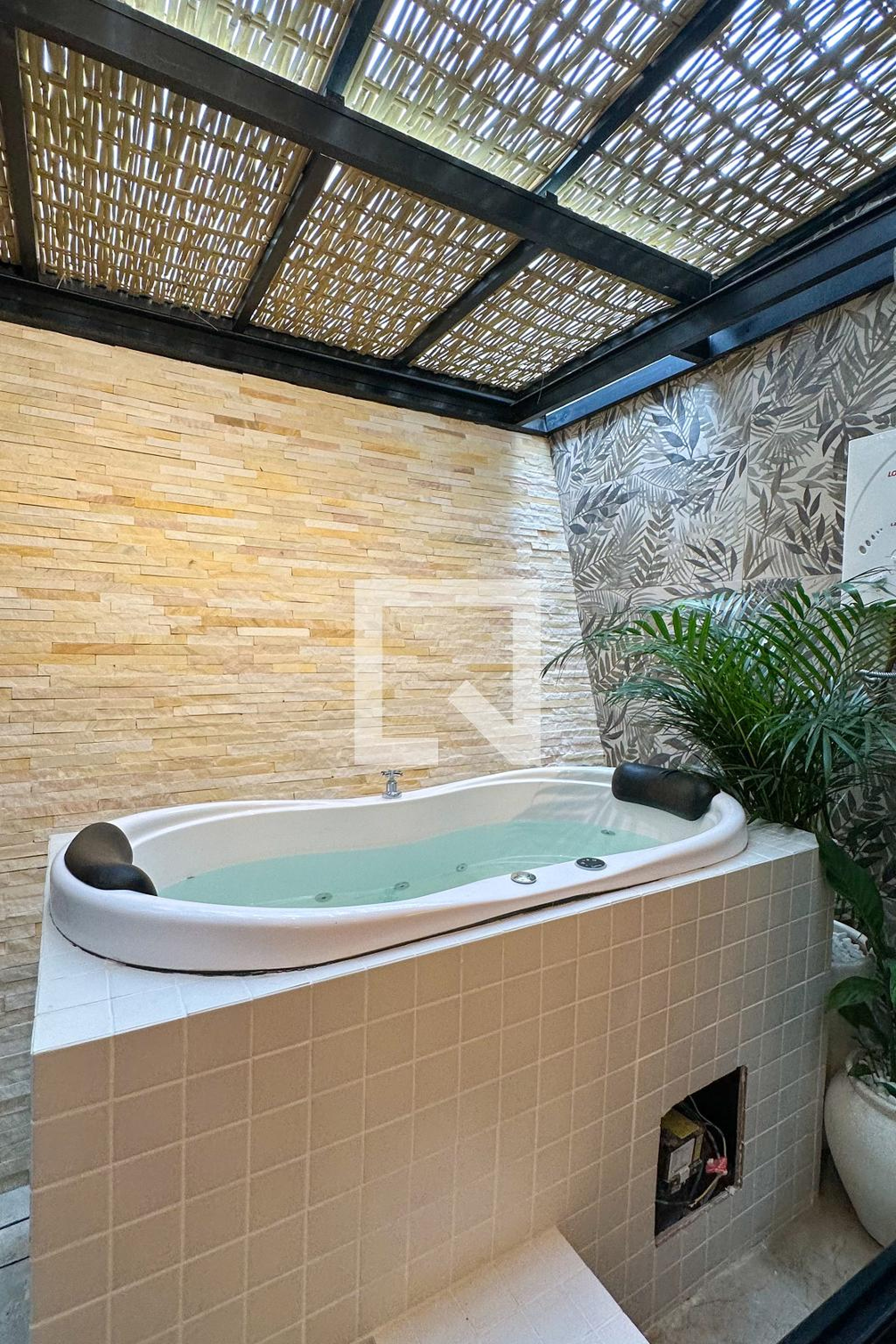 Área externa - Robert