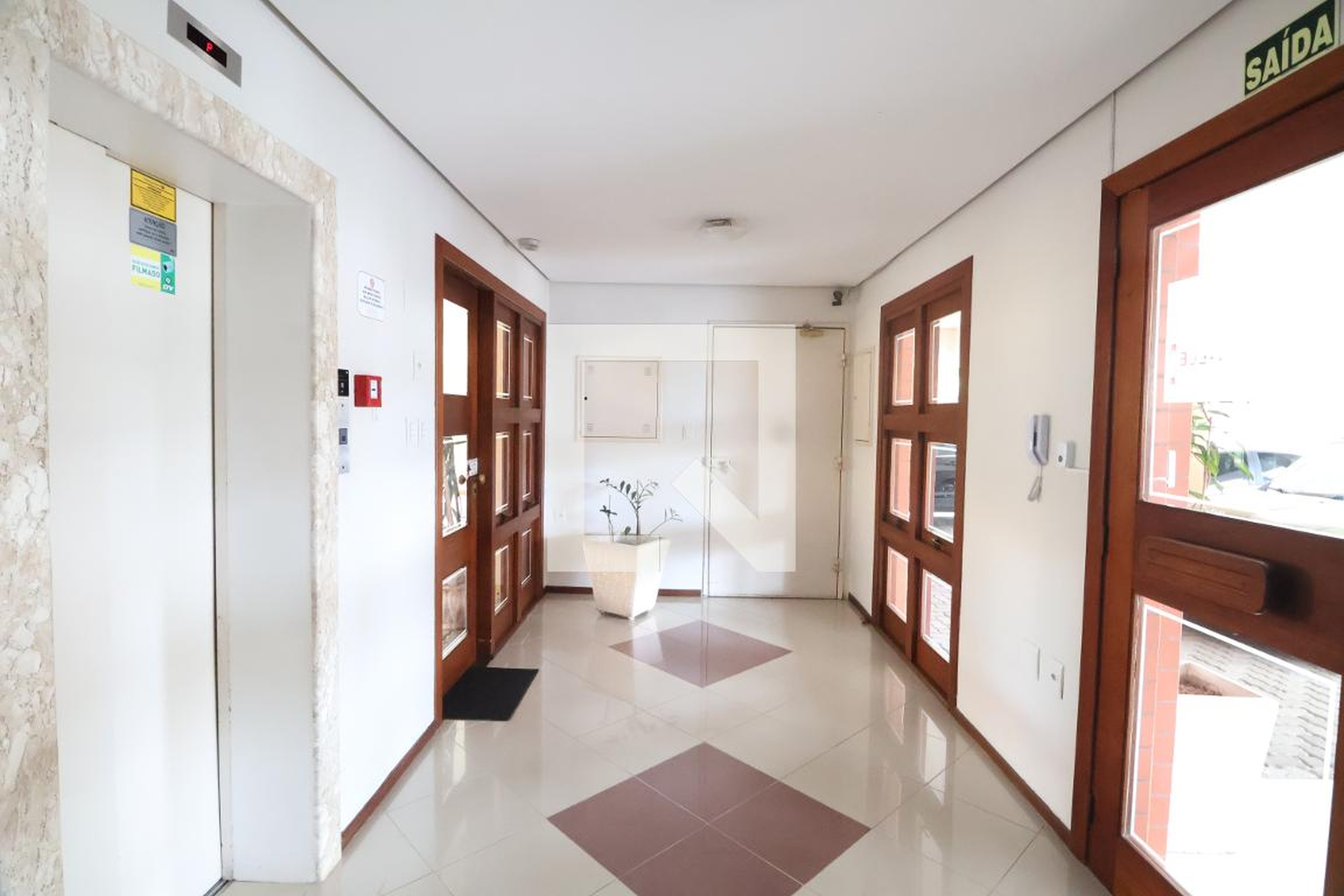 Hall de entrada - Bougan Ville