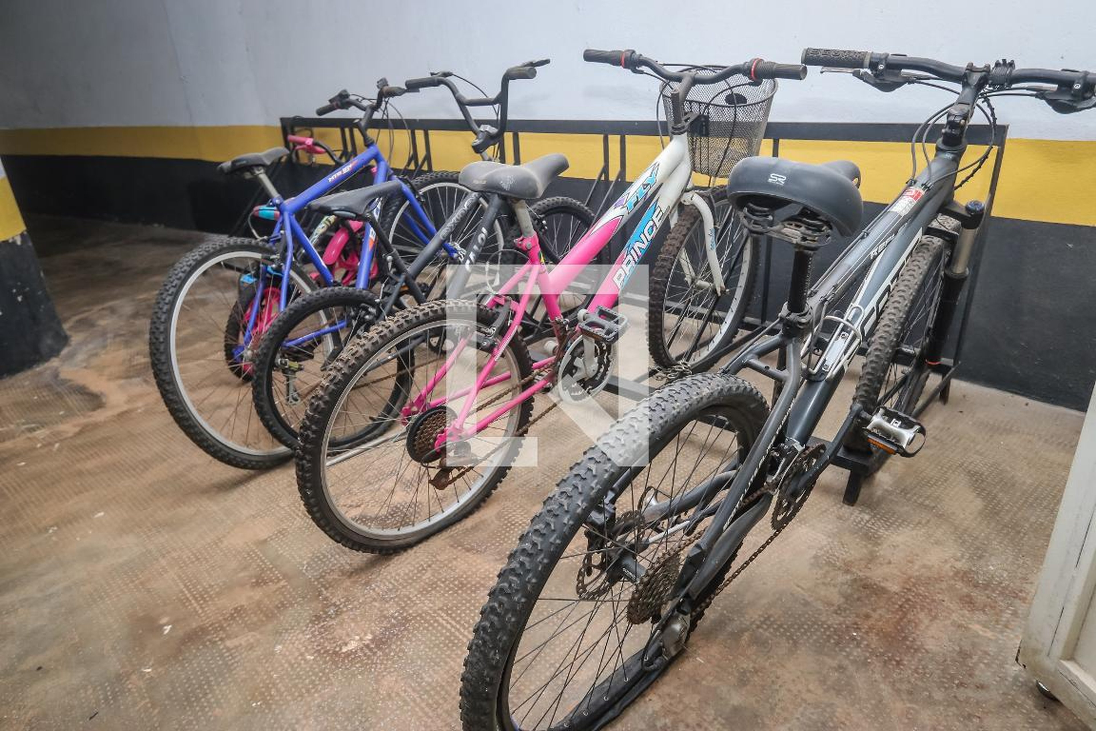 Bicicletário - Lloyd Wright