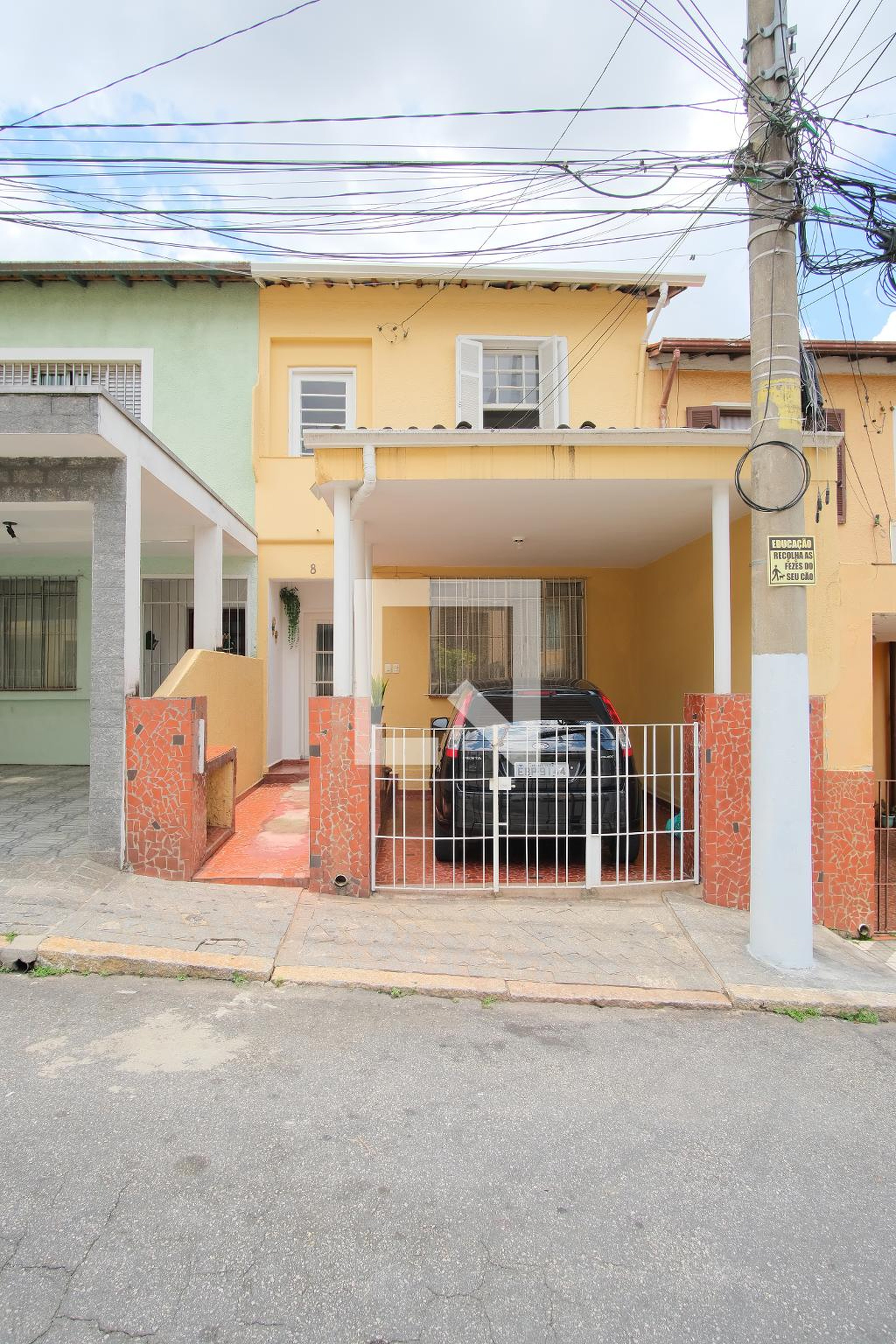 Fachada Condomínio em Rua Luís de Paiva Azevedo, 8