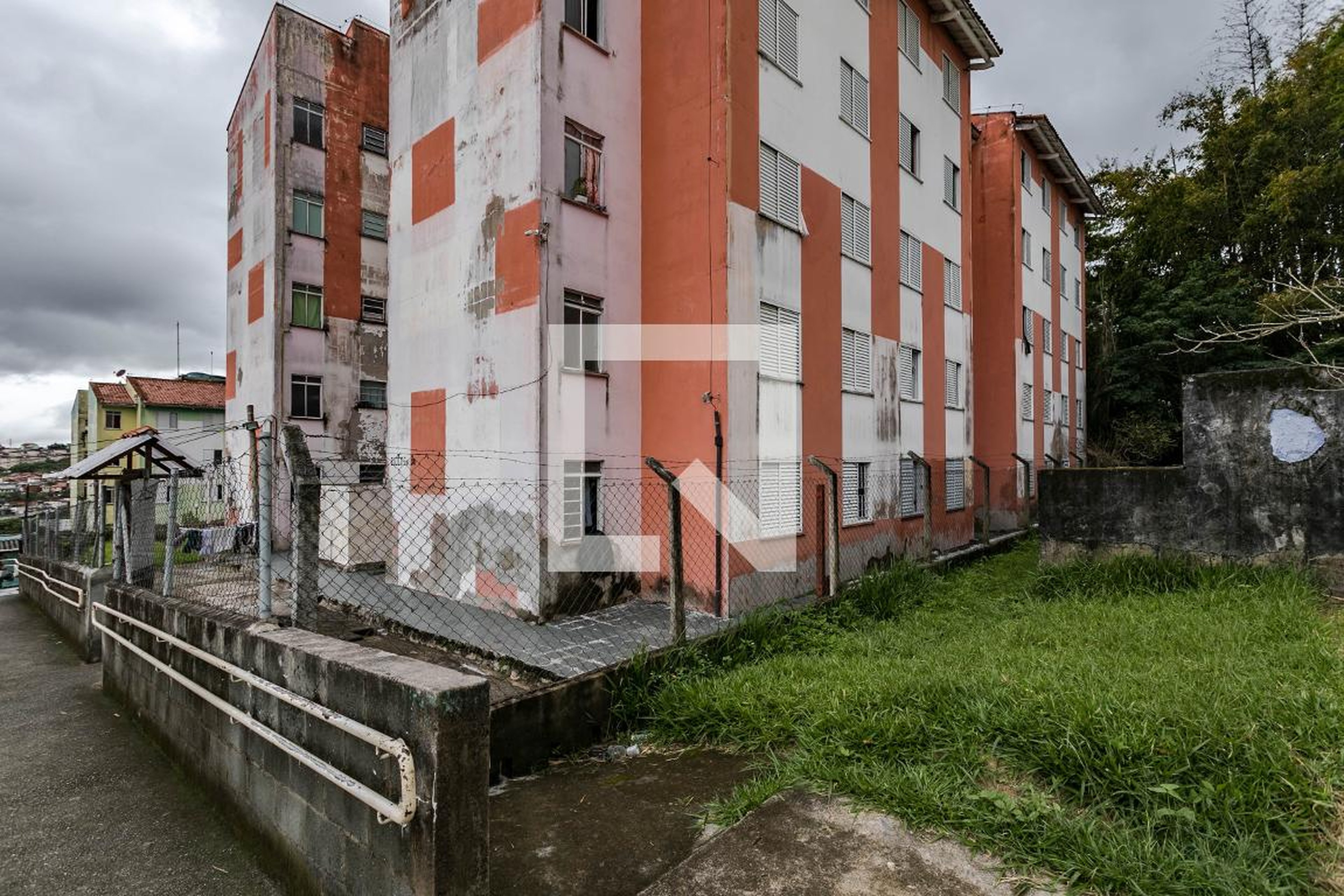Área Comum Condomínio em Rua Henrique Pettená, 300