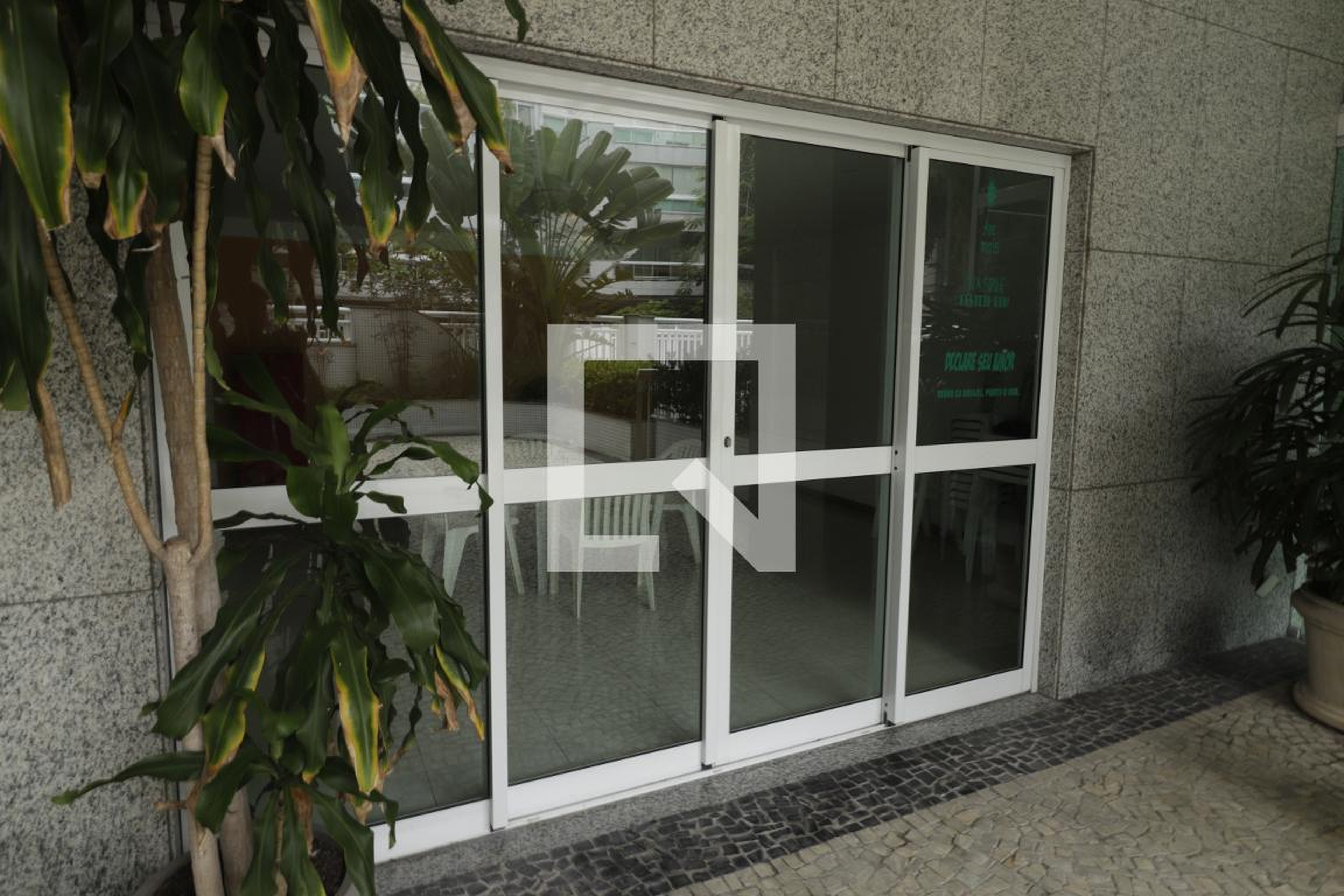 Fachada Residencial Valladares