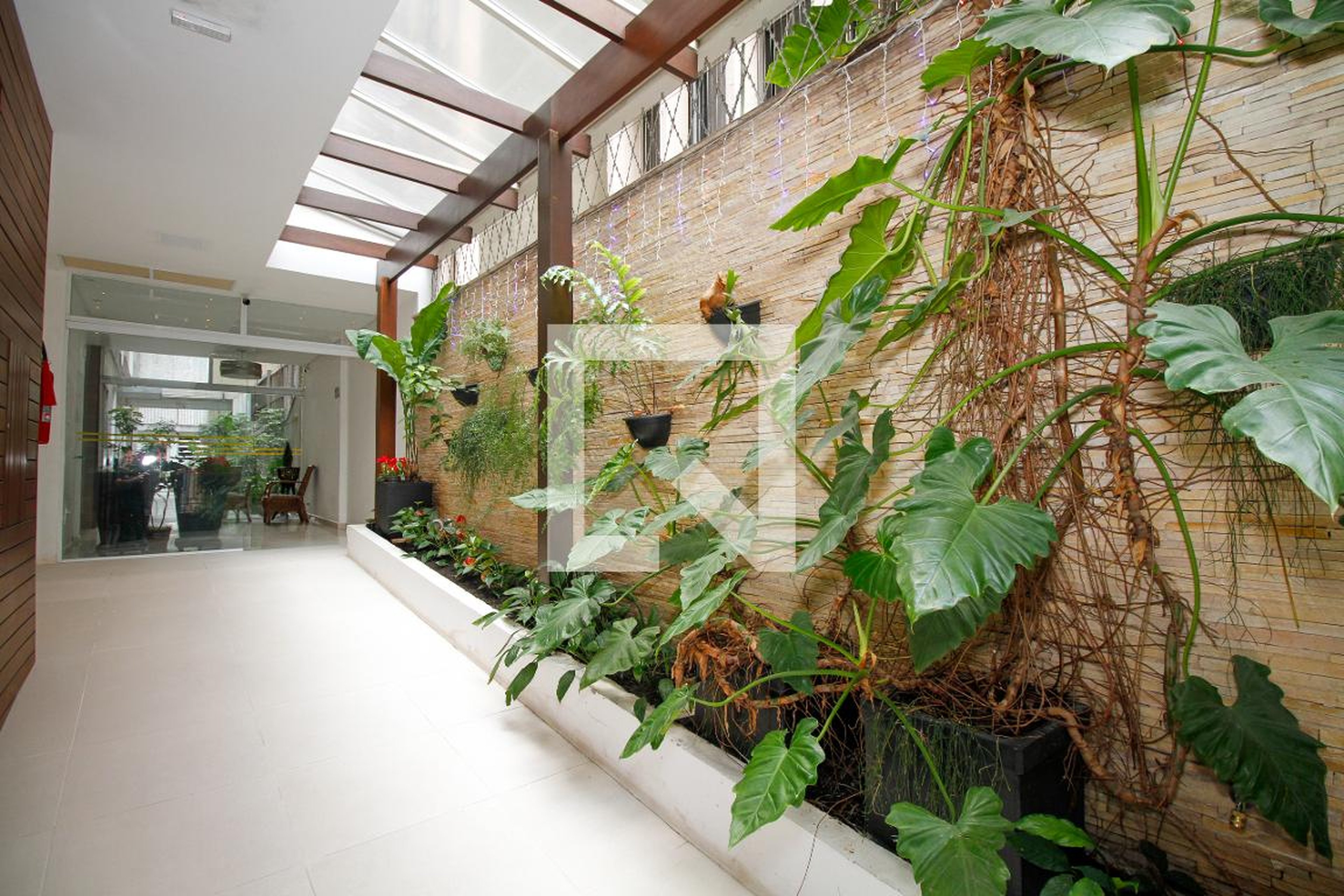 Entrada do Prédio - Edifício Everest