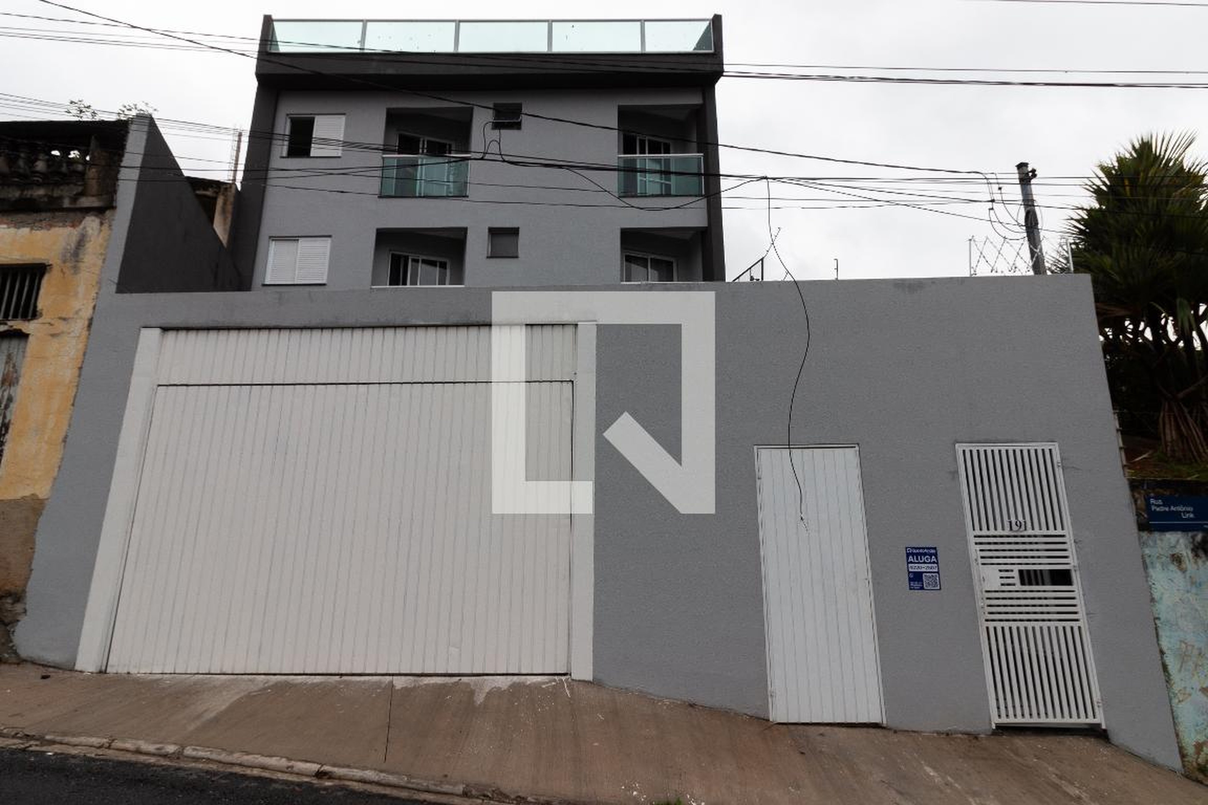 Fachada Condomínio em Rua Padre Antônio Link, 191