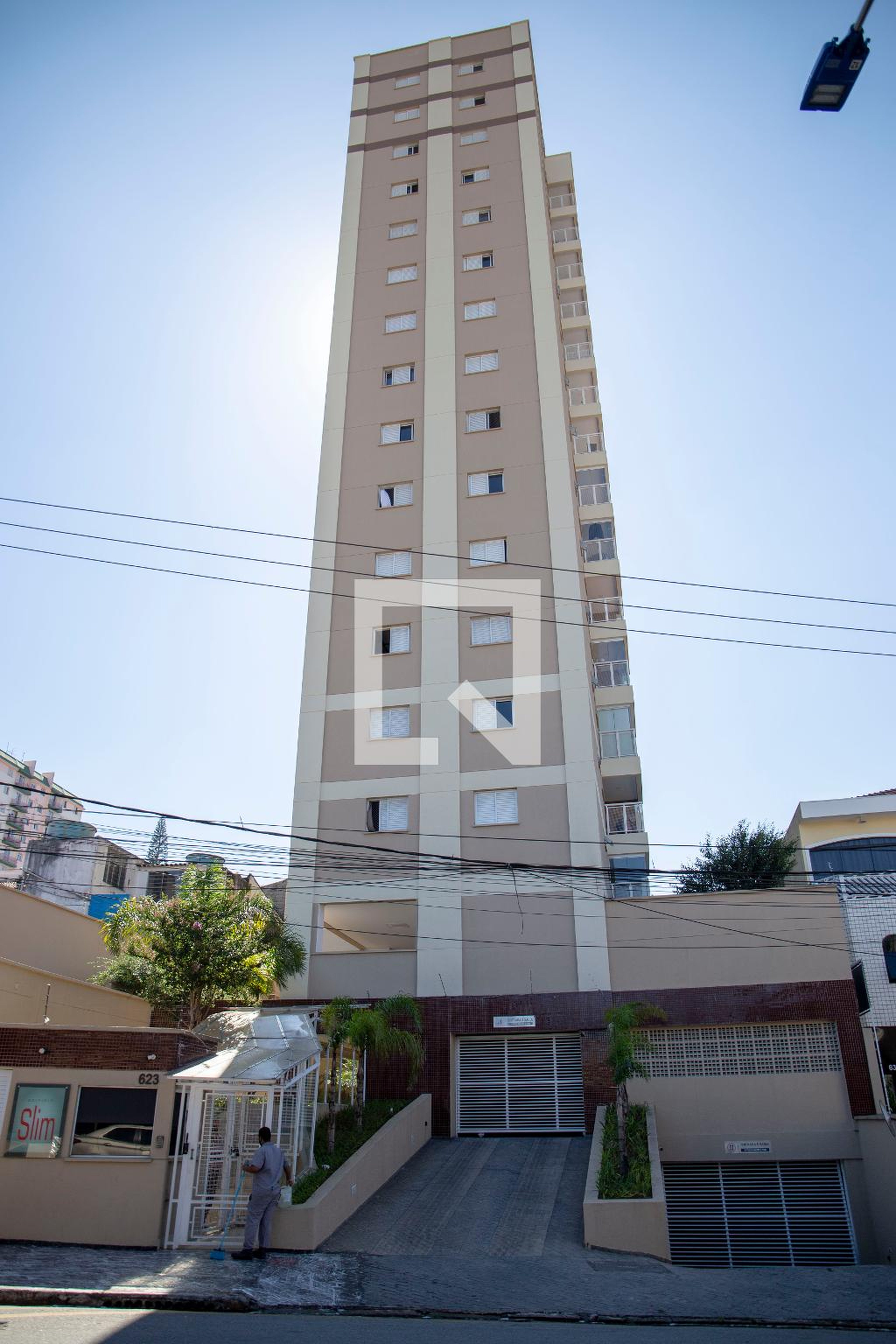 Fachada do Prédio Condomínio Slim