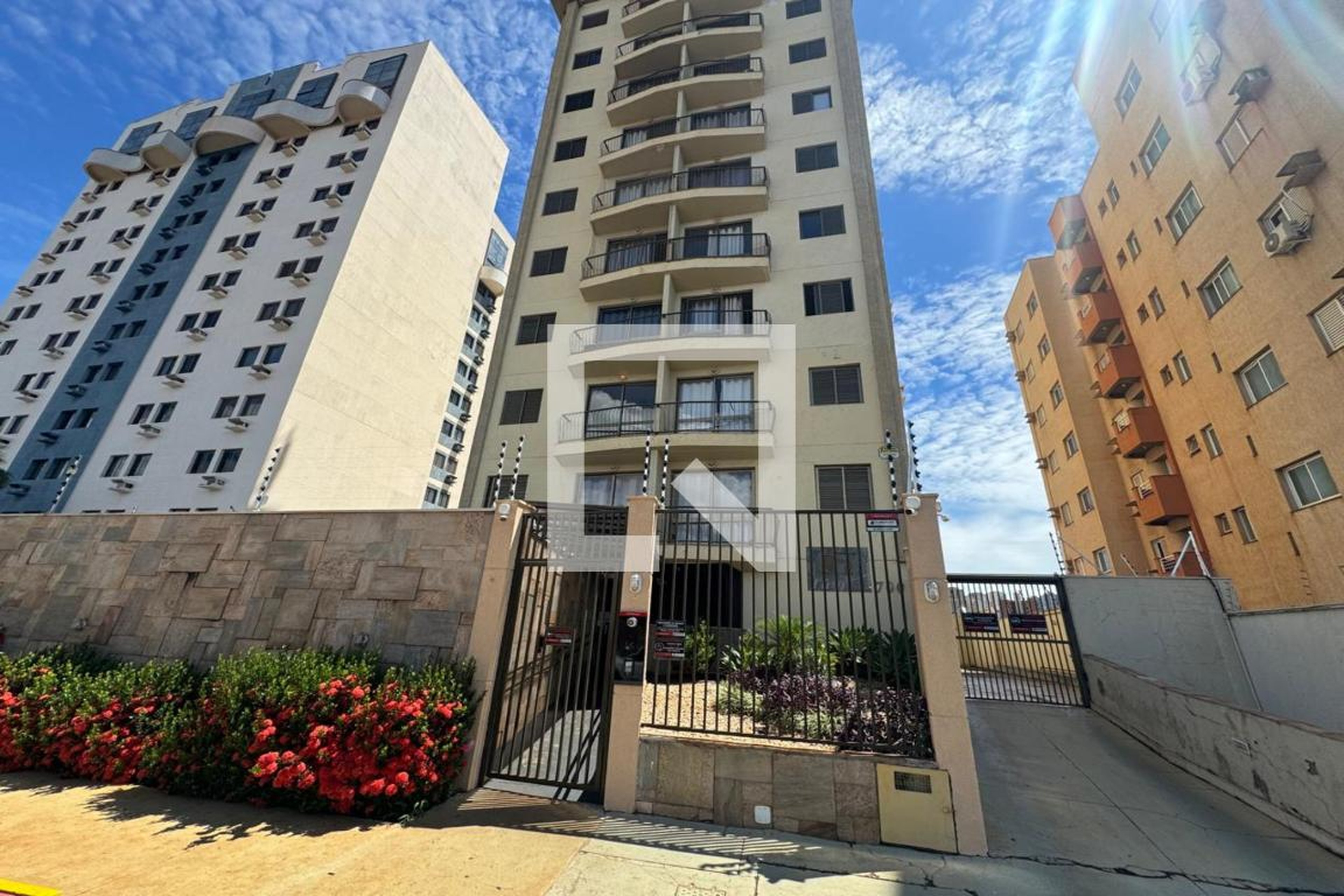 Fachada Condomínio Tâmisa