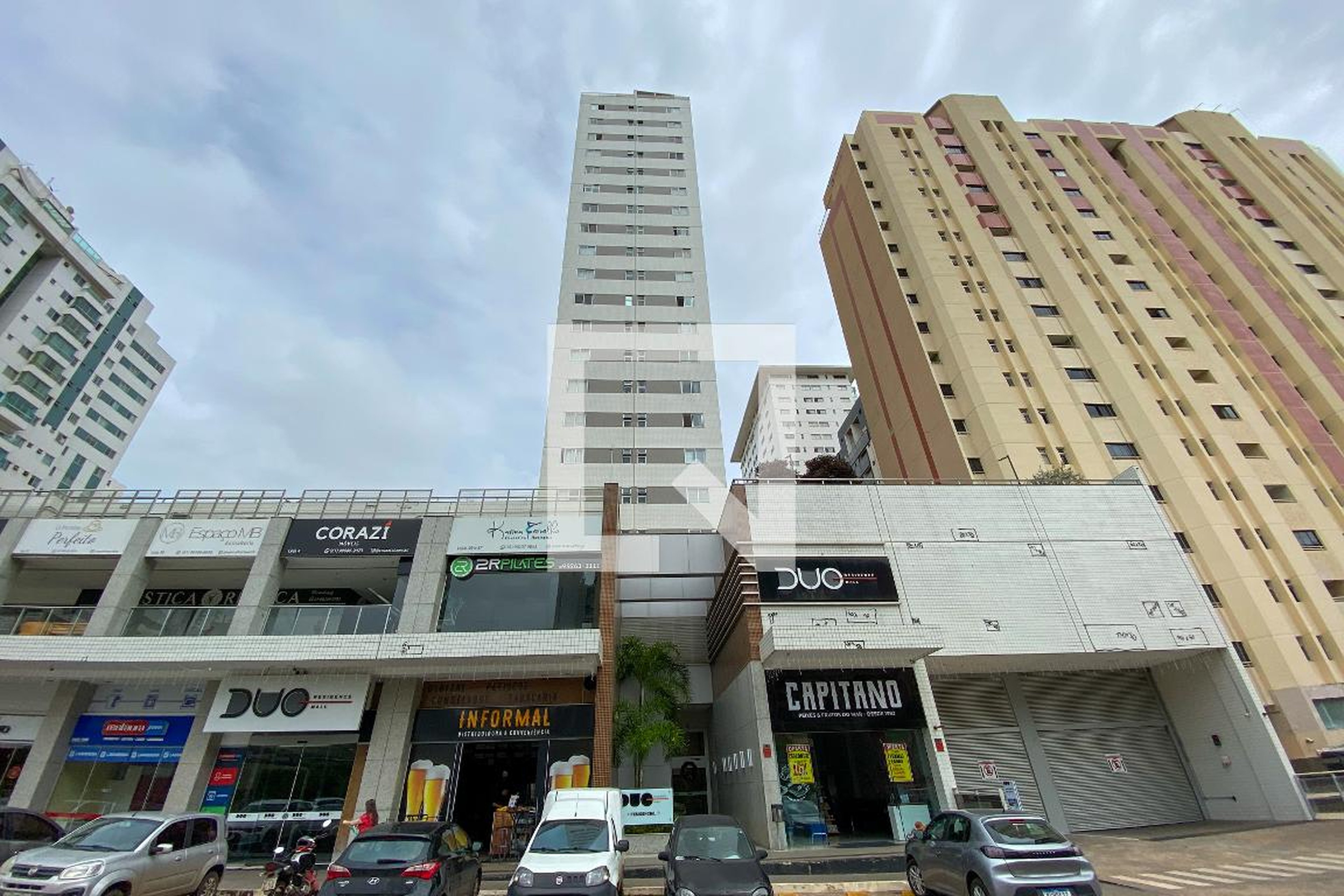 Fachada Condomínio em Rua 19 Norte, 6