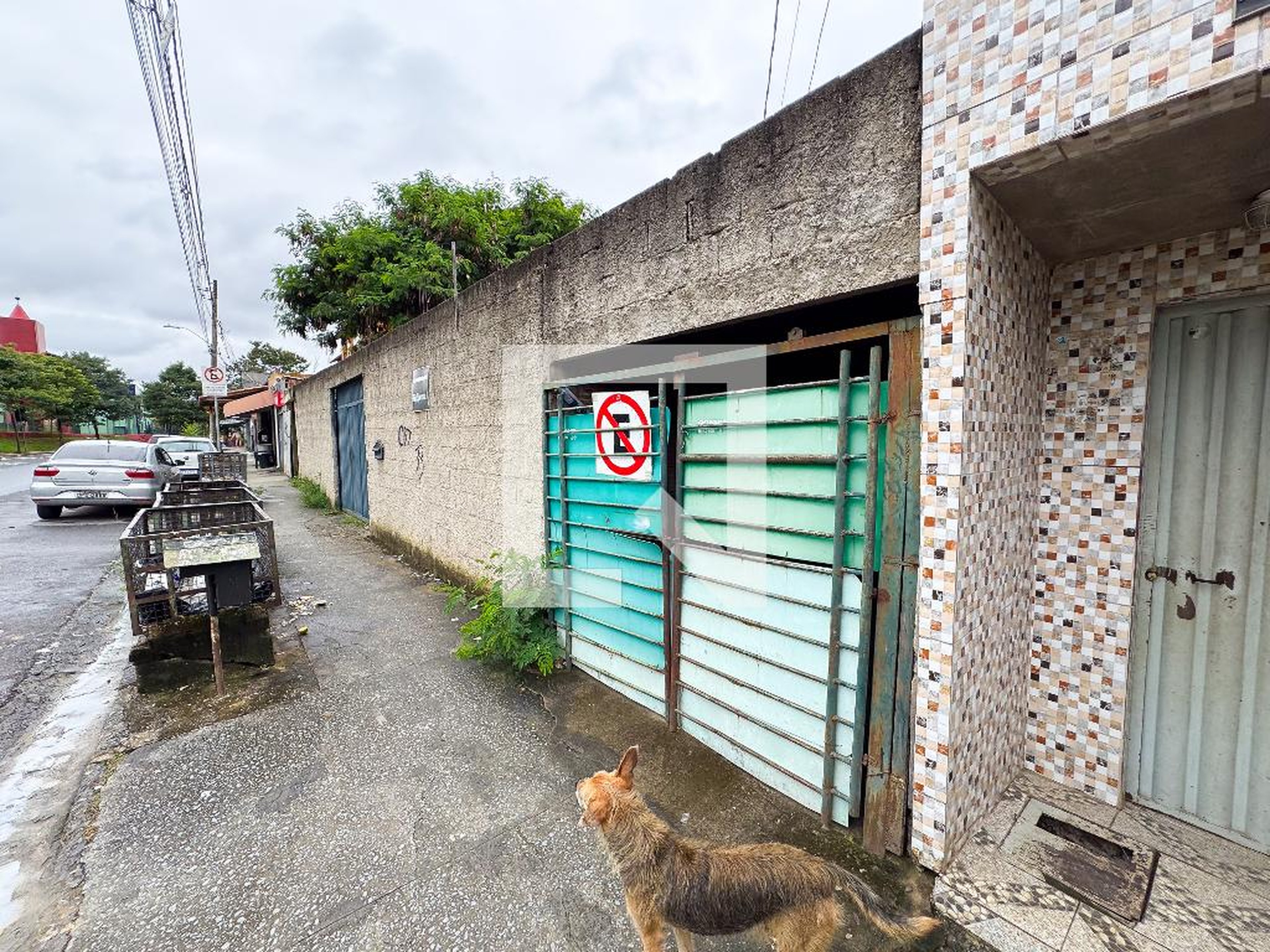Fachada Condomínio em Rua Cristina Maria de Assis, 100